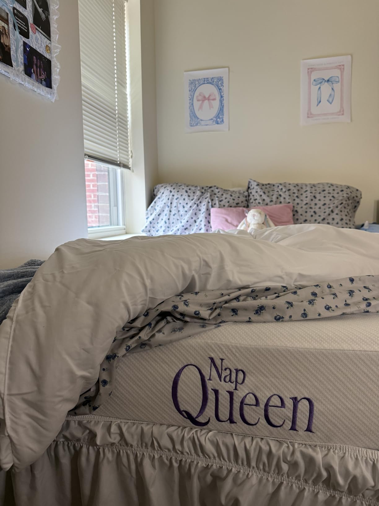 NapQueen 8 Inch Twin-XL Size Mattress, Bamboo Charcoal Memory Foam Mattress, Bed in a Box, White customer photo 2
