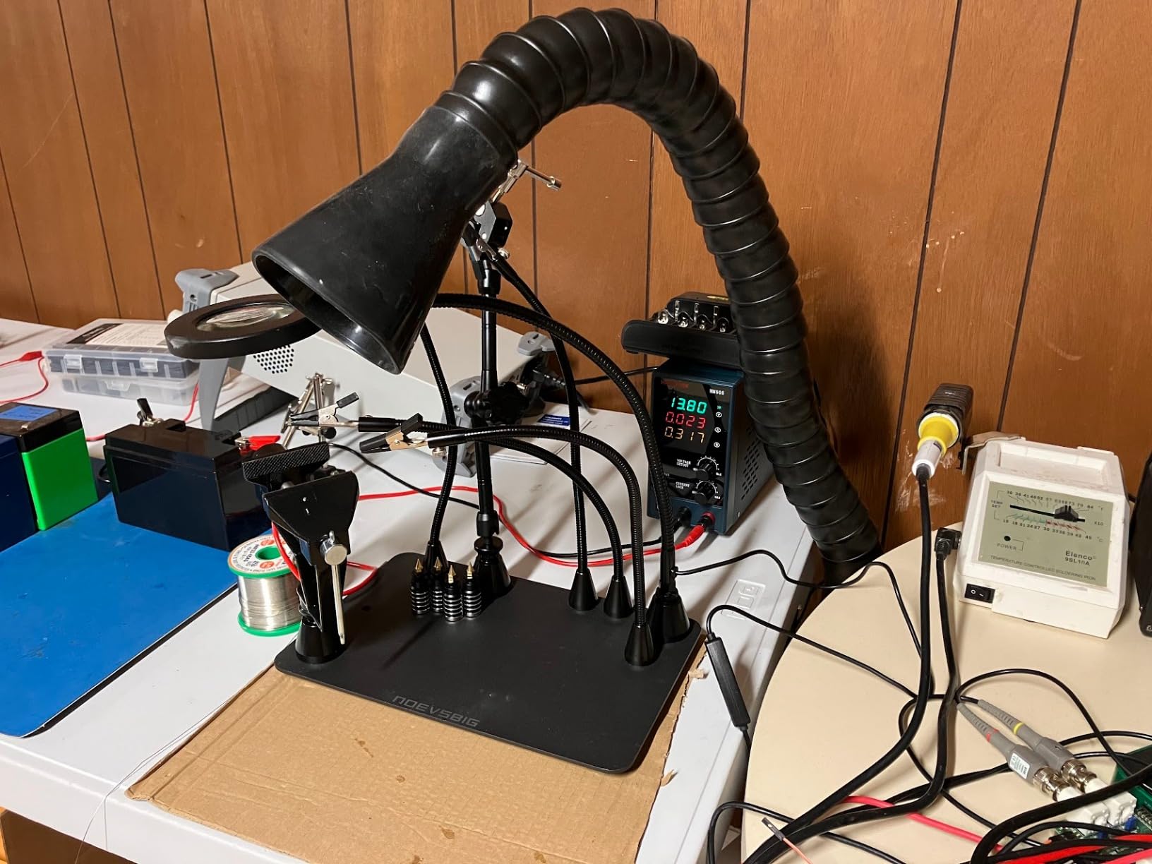 Magnetic Helping Hands Soldering Third Hand, PCB Circuit Board Holder with 3X LED Magnifying Lamp, 360 Hot Air Gun Holder, Extra Large & Heavy Duty Base Plate | Flexible Arms for Soldering Station customer photo 1