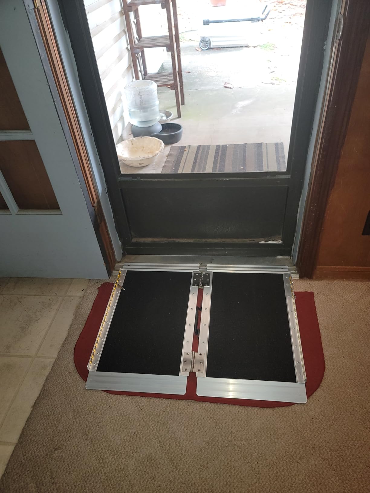 FACHNUO 2FT Portable Wheelchair Ramp for Home Steps, Non-Skid Aluminum Ramp customer photo 1