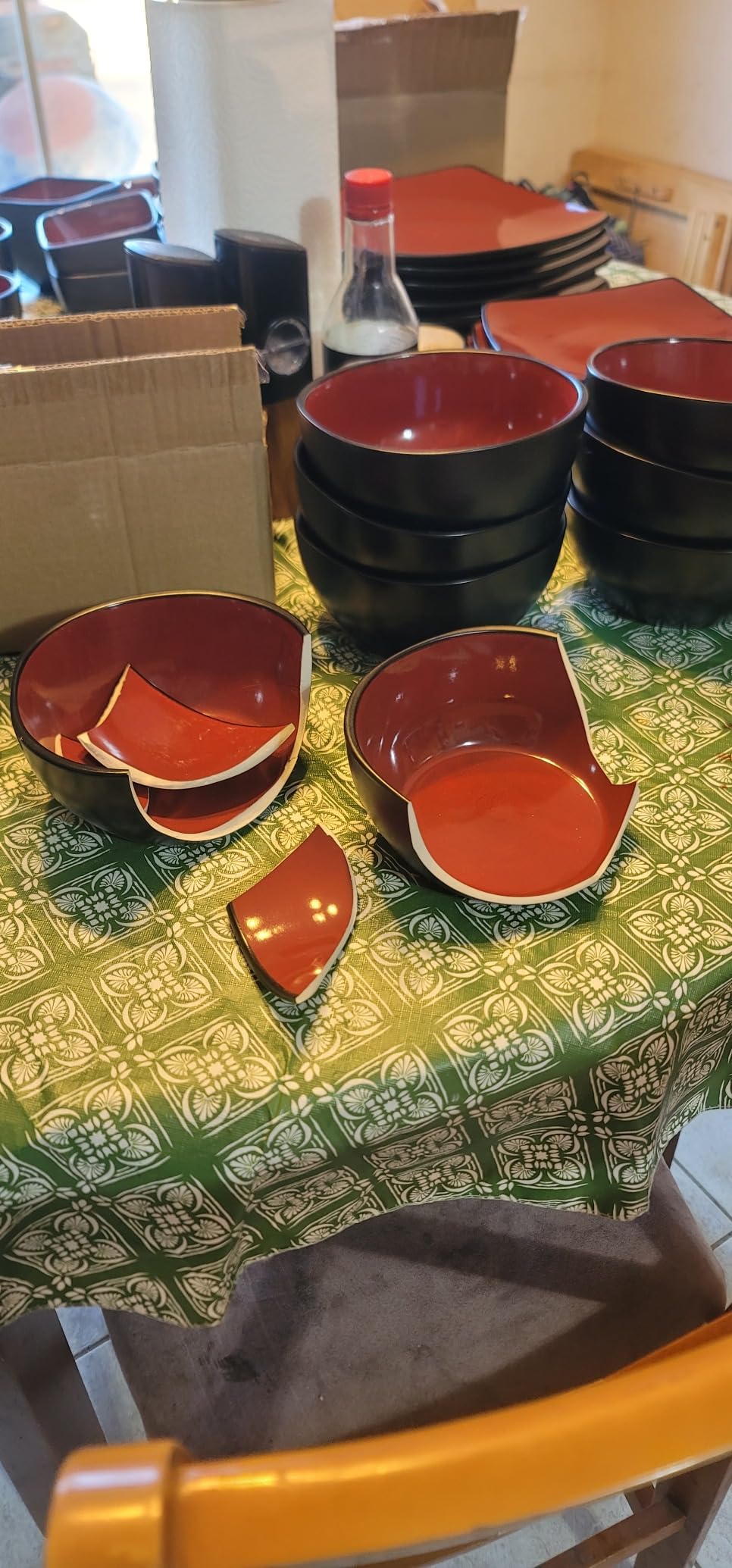 Gibson Elite Soho Lounge Square Reactive Glaze Stoneware Dinnerware Set, Service for 8 (40pc), Red/Black customer photo 1