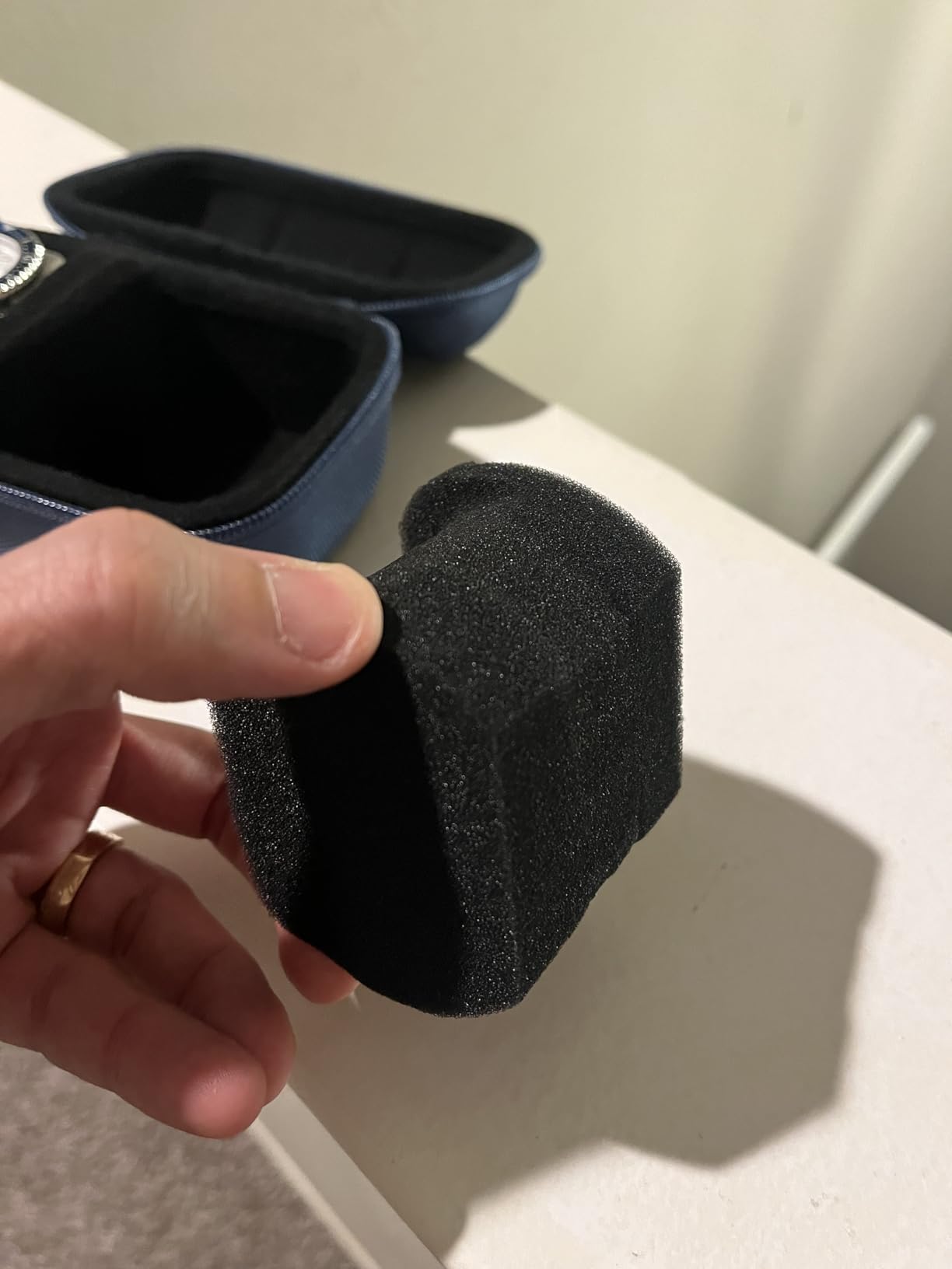 Watch Travel Case for Men and Women Portable Single Watch Storage box and Organizer for Wristwatches and Smart Watches (Blue(1 slot)) customer photo 1