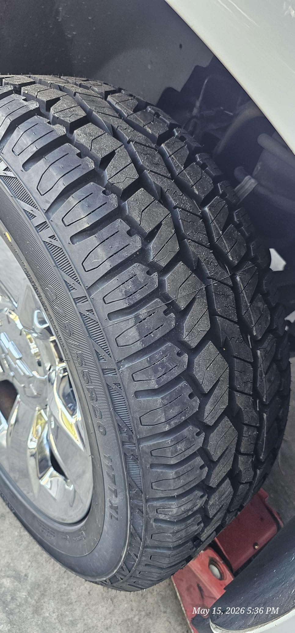 Armstrong Tru-Trac AT 275/55R20 117T All Terrain XL 20 inch Tire customer photo 1