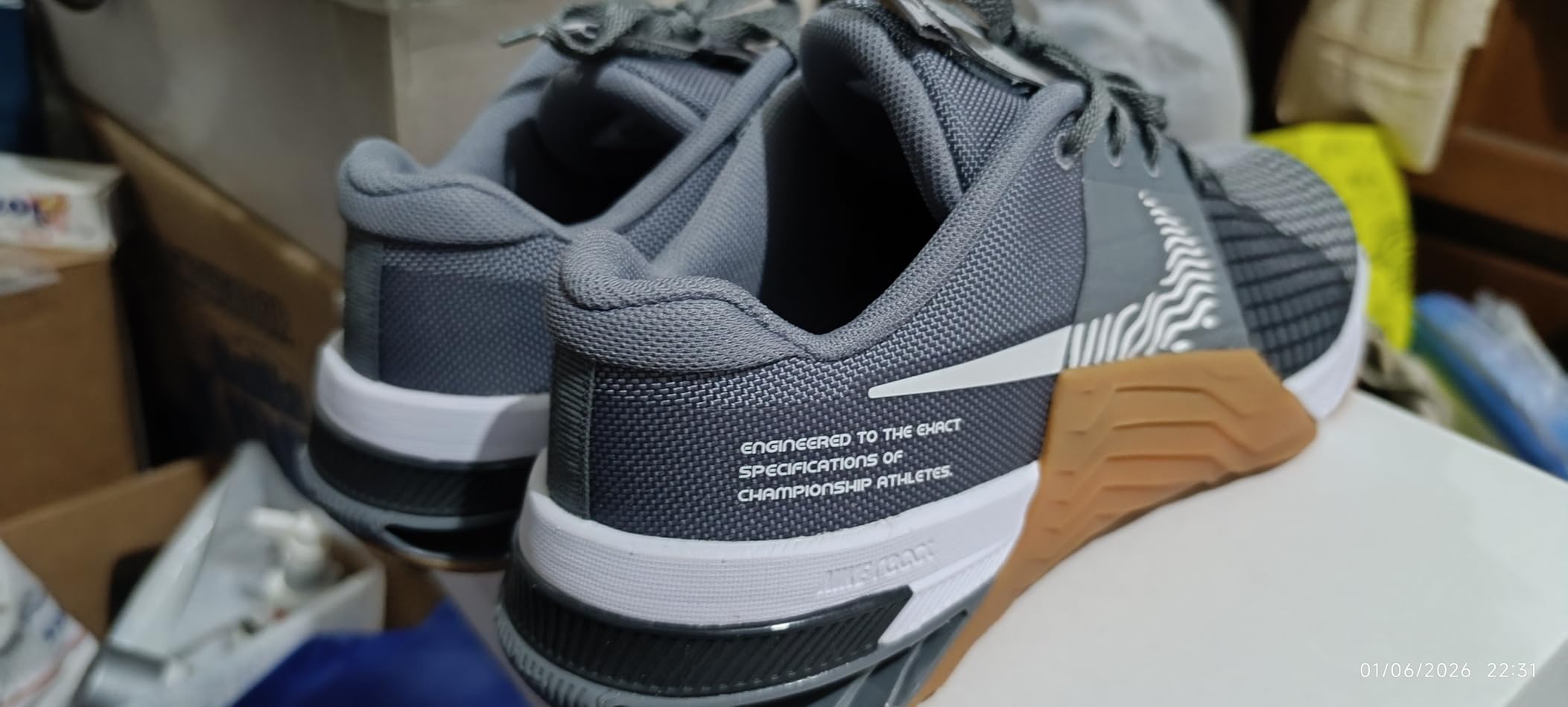 Nike Men's Metcon 8 Sneakers customer photo 2