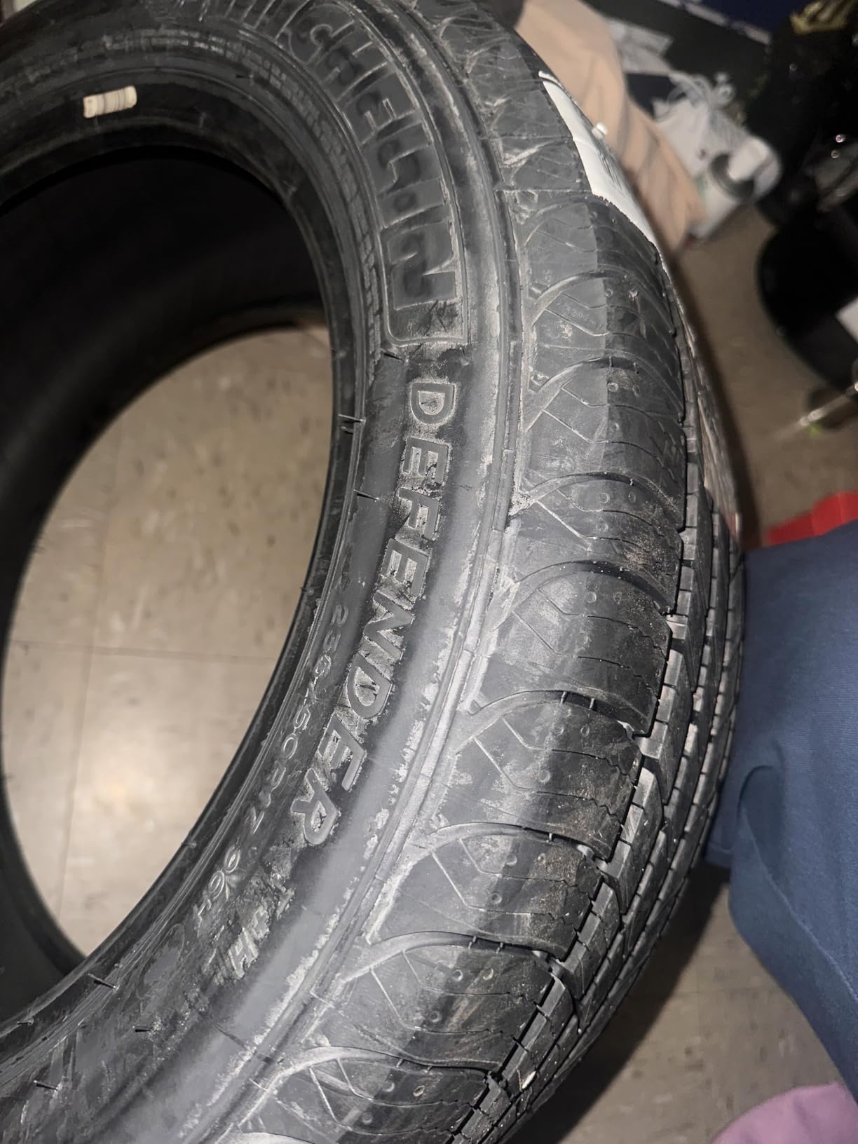 MICHELIN Defender2 All-Season Tire, CUV, SUV, Cars and Minivans - 225/65R17 102H customer photo 1