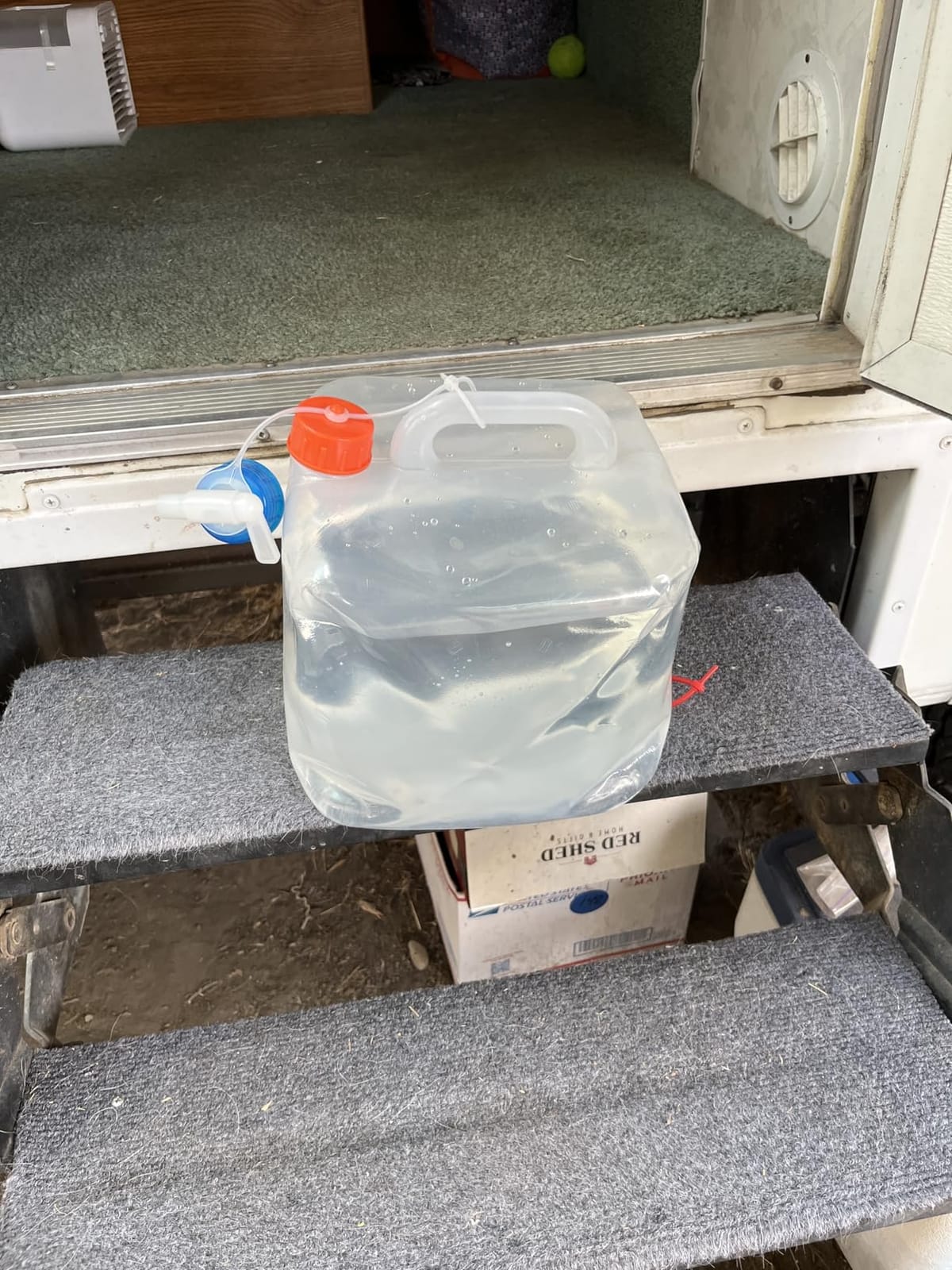 5.3 Gallon Collapsible Water Storage Container with Spigot, BPA-Free customer photo 1