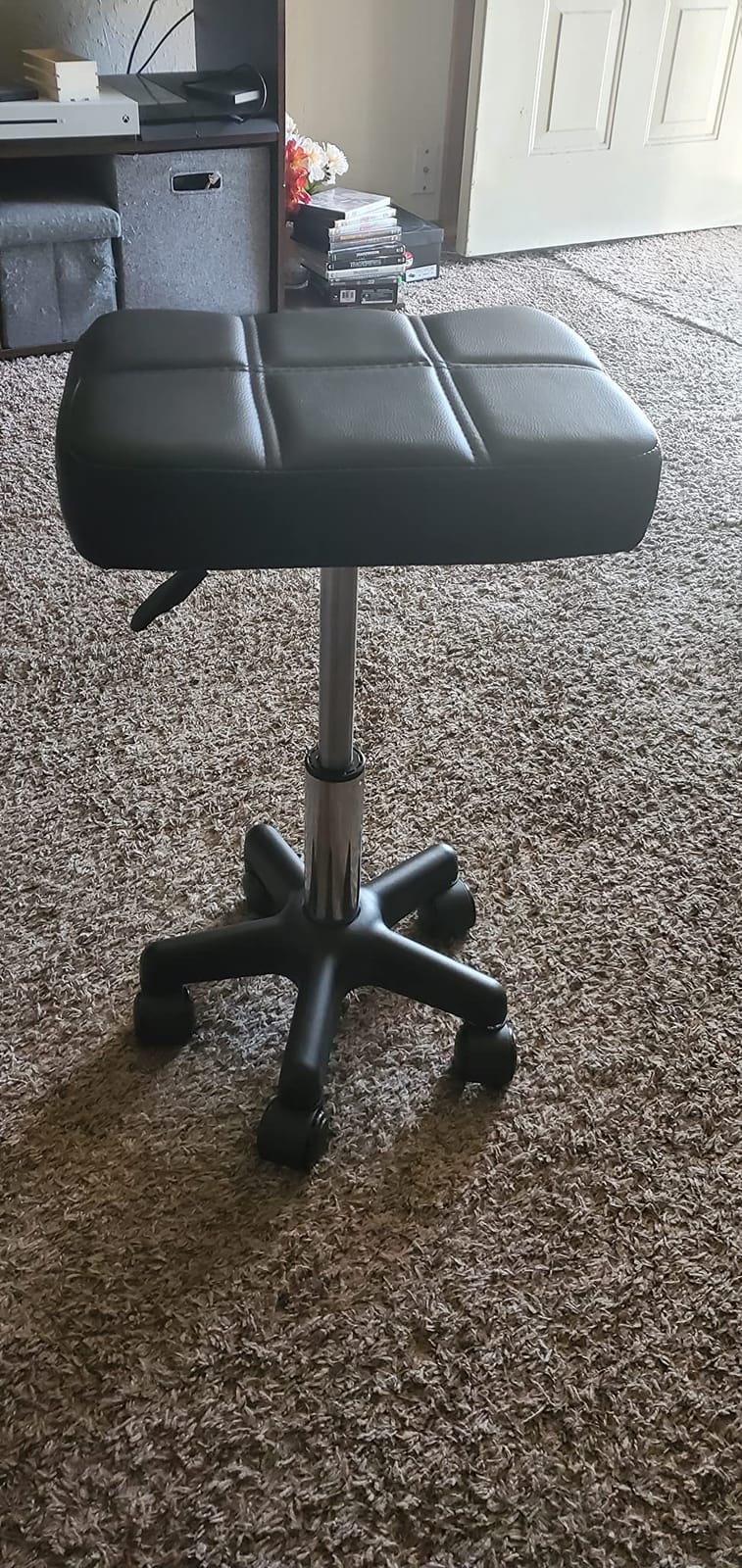 FURWOO Rectangle Rolling Stool with Wheels Height Adjustable Swivel Stool Chair for Spa Salon Massage Black customer photo 1