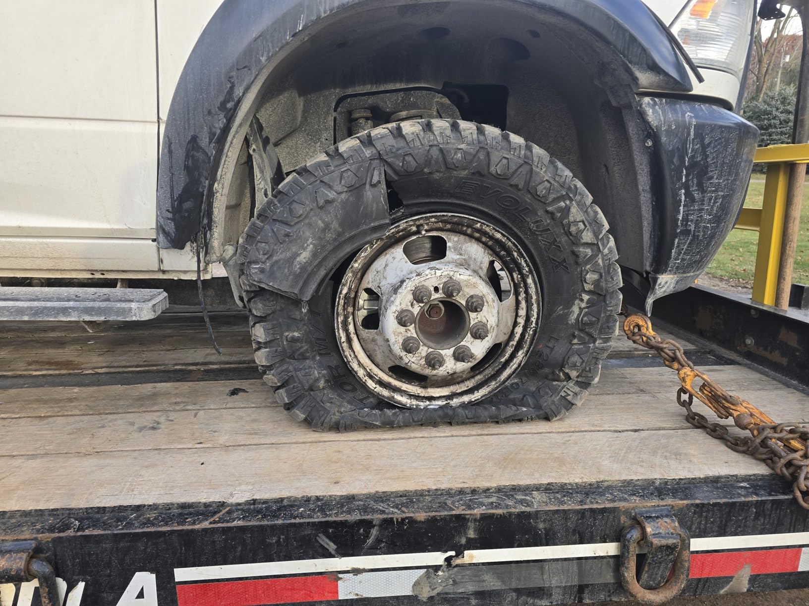 Evoluxx Rotator M/T LT275/70R18 Mud Terrain 125/122Q E (10 Ply) Tire customer photo 2