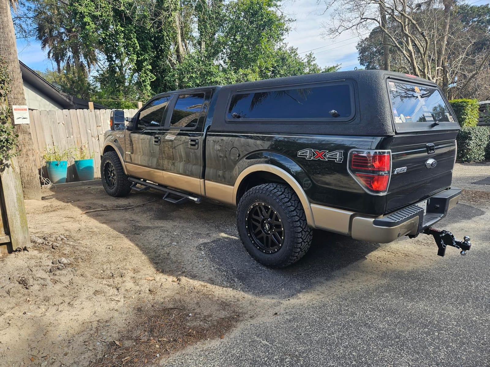Venom Power Terra Hunter R/T+ LT33X12.50R20 Rugged Terrain F (12 Ply) Tire customer photo 2