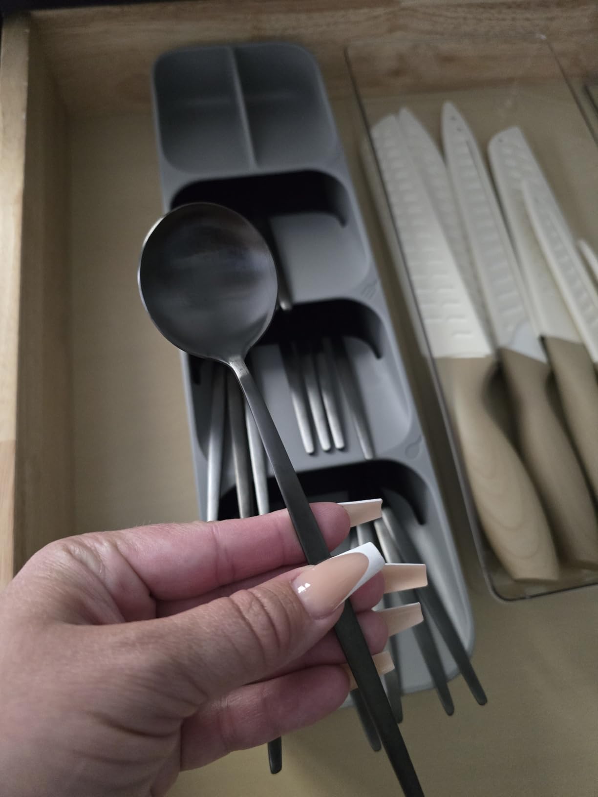 Matte Gold Silverware Set, VANVRO 60-Piece Stainless Steel Flatware Set, Satin Finish tableware Cutlery Set, Service for 12, Home and Restaurant, Dishwasher Safe customer photo 2