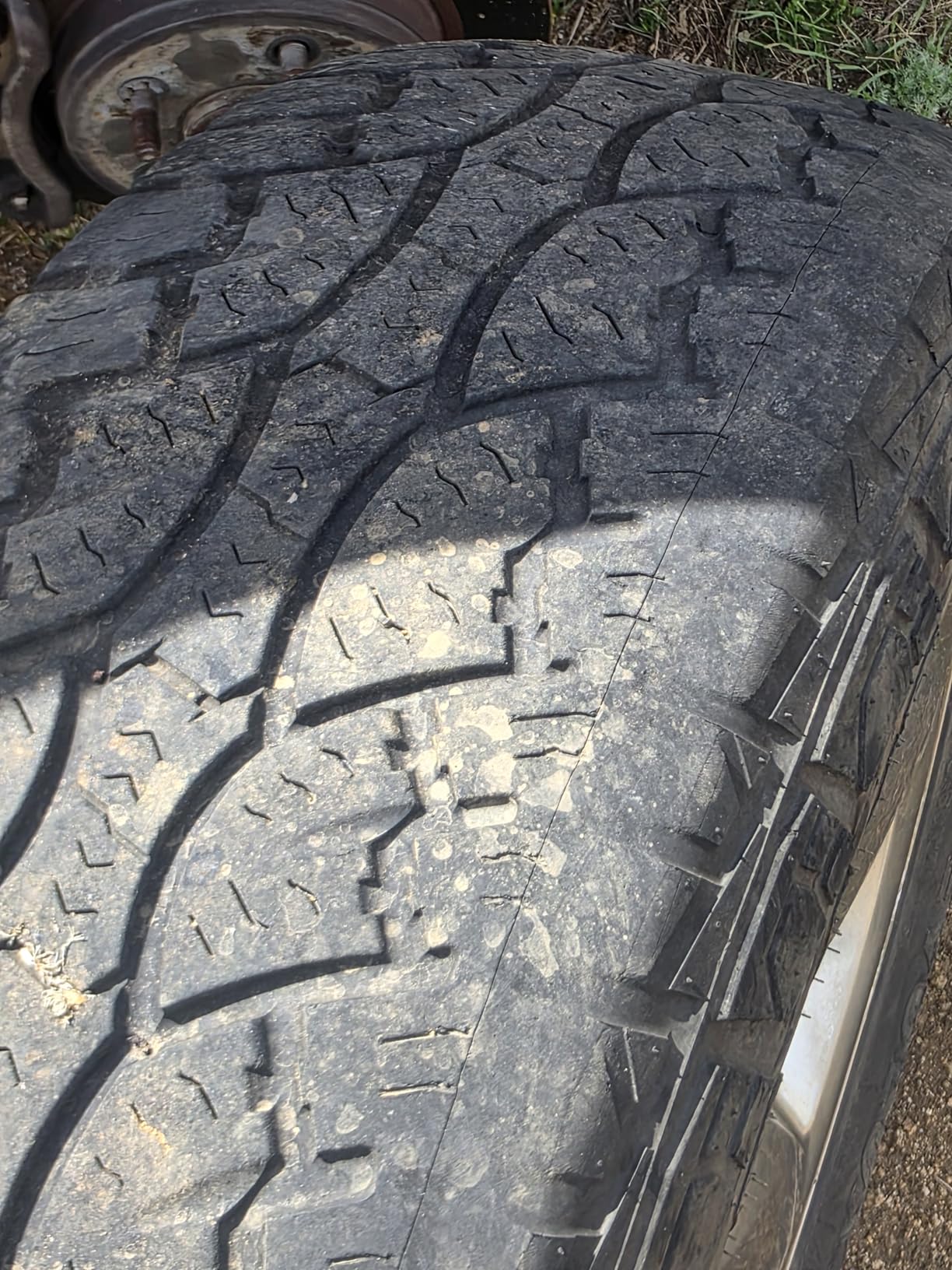 Evoluxx Rotator A/T LT245/75R17 All Terrain 121/118R E (10 Ply) Tire customer photo 1