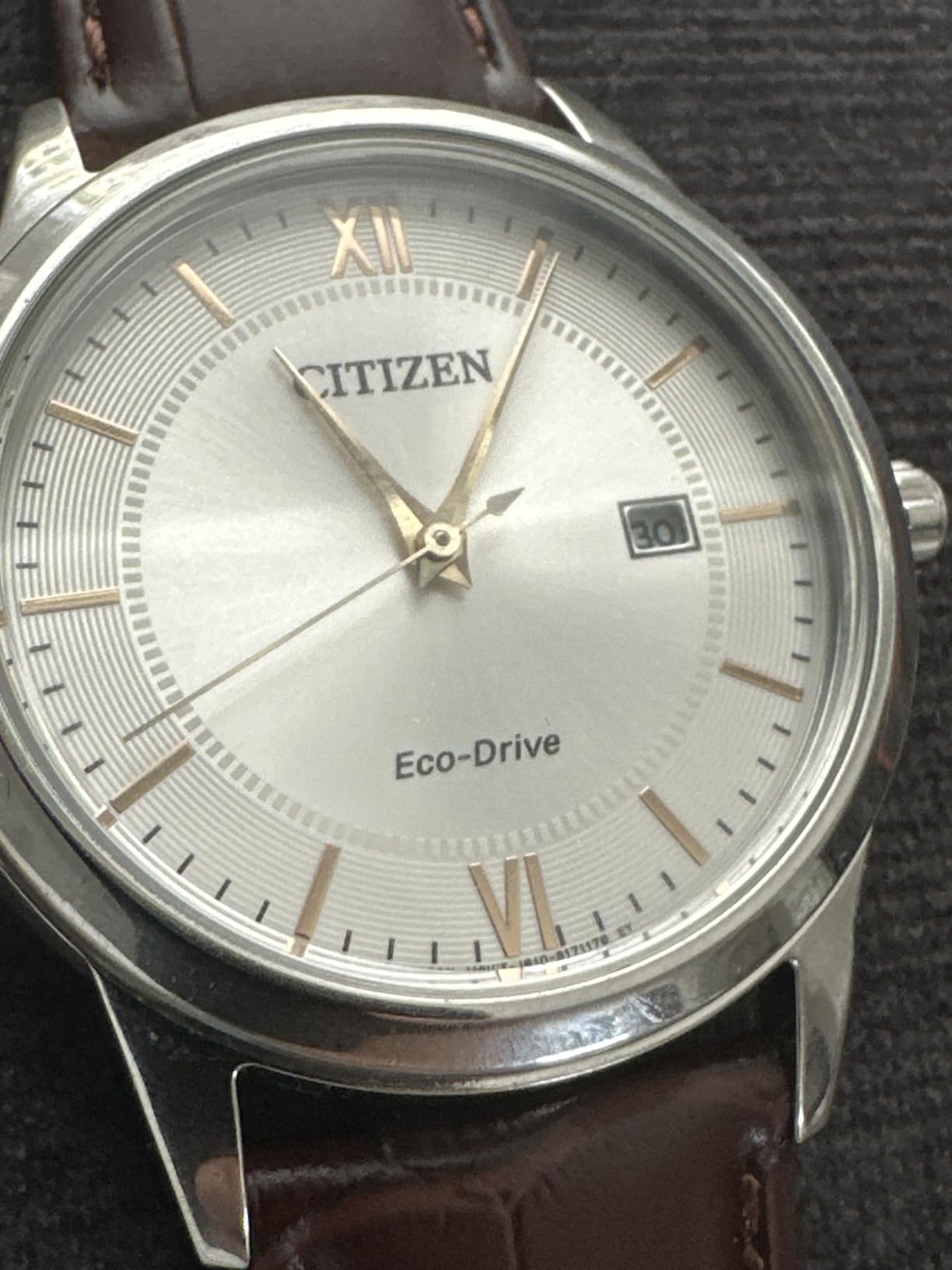 Citizen Men's Classic Eco-Drive Leather Strap Watch, 3-Hand Date customer photo 1