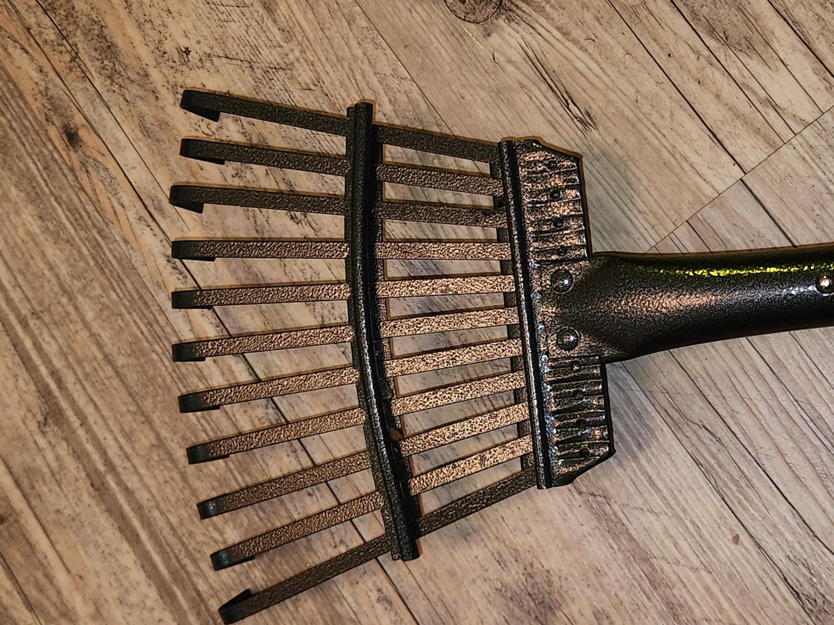 Rake for Leaves Heavy Duty 72 Inch Long Expandable Leaf Rake, 18 Inch Wide Garden Rakes with 25 Reinforced Tines and Stainless Steel Handle for Lawn, Yard, Leaf Cleanup customer photo 1