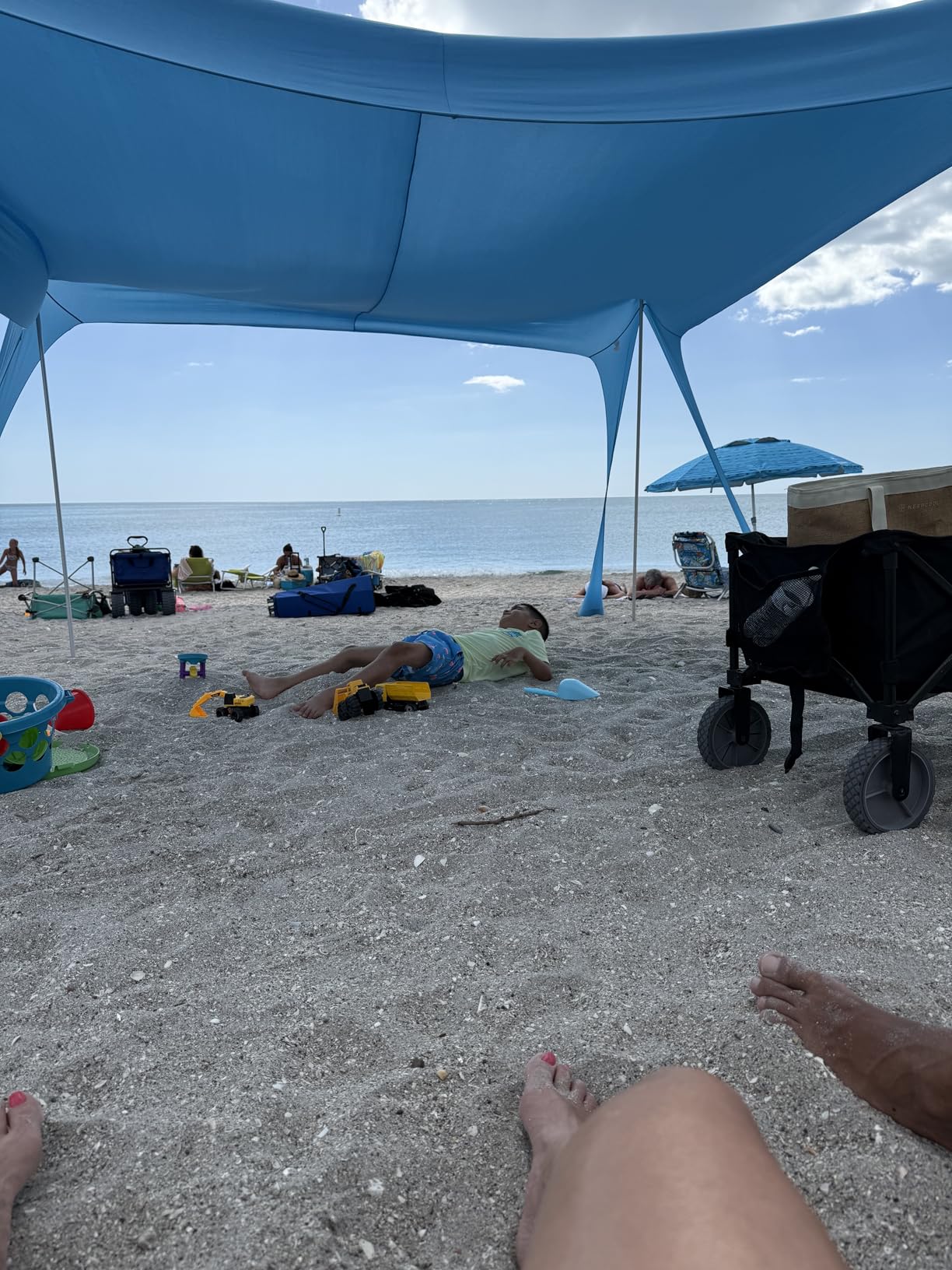 Rhino Valley 10 x 10 FT Beach Tent UPF50+ with 8 Sandbags 4 Poles, Sky Blue customer photo 1