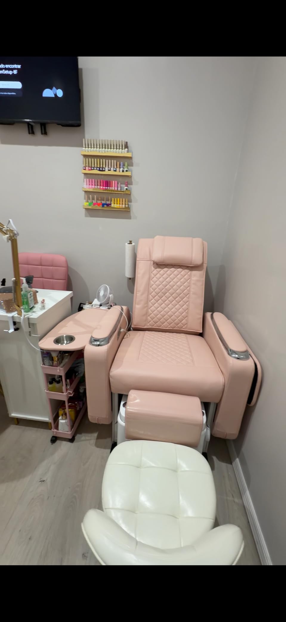 Paddie Pedicure Stool for Nail Tech, Hydraulic Salon Spa Stool Back Support Short Height Adjustable Swivel Chair, Massage/Tattoo/Esthetician/Shop/Medical, White customer photo 1