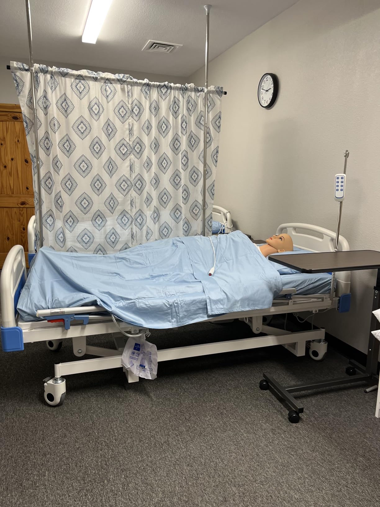 Hospital Bed Electric 3 Function, 5-Inch Locking Casters for Home Hospital Use, 530LBS Loading, with Remote Control, IV Pole, Mattress, Dining Table, Includes Sheets (2X) customer photo 2