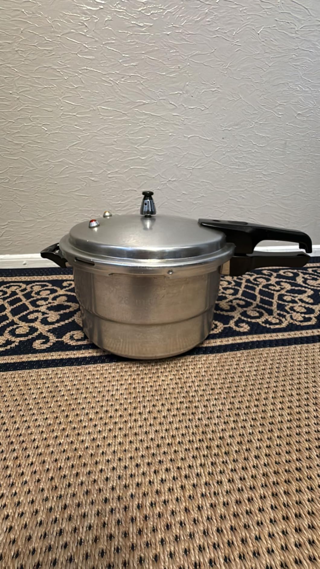 WantJoin 10Qt Aluminum Pressure Cooker w/Release Valve & Multiple Protective Devices,Pressure Canner Compatible with Gas & Induction Cooker,Canner Rack Included customer photo 1