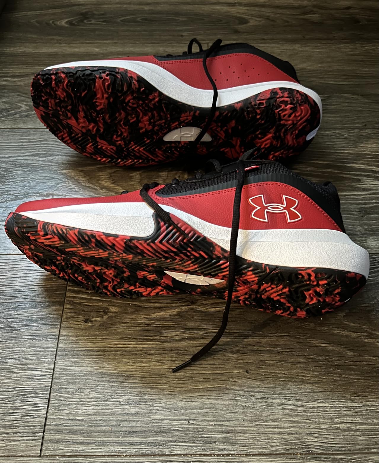 Under Armour Unisex-Adult Lockdown 7 Basketball Shoe customer photo 2
