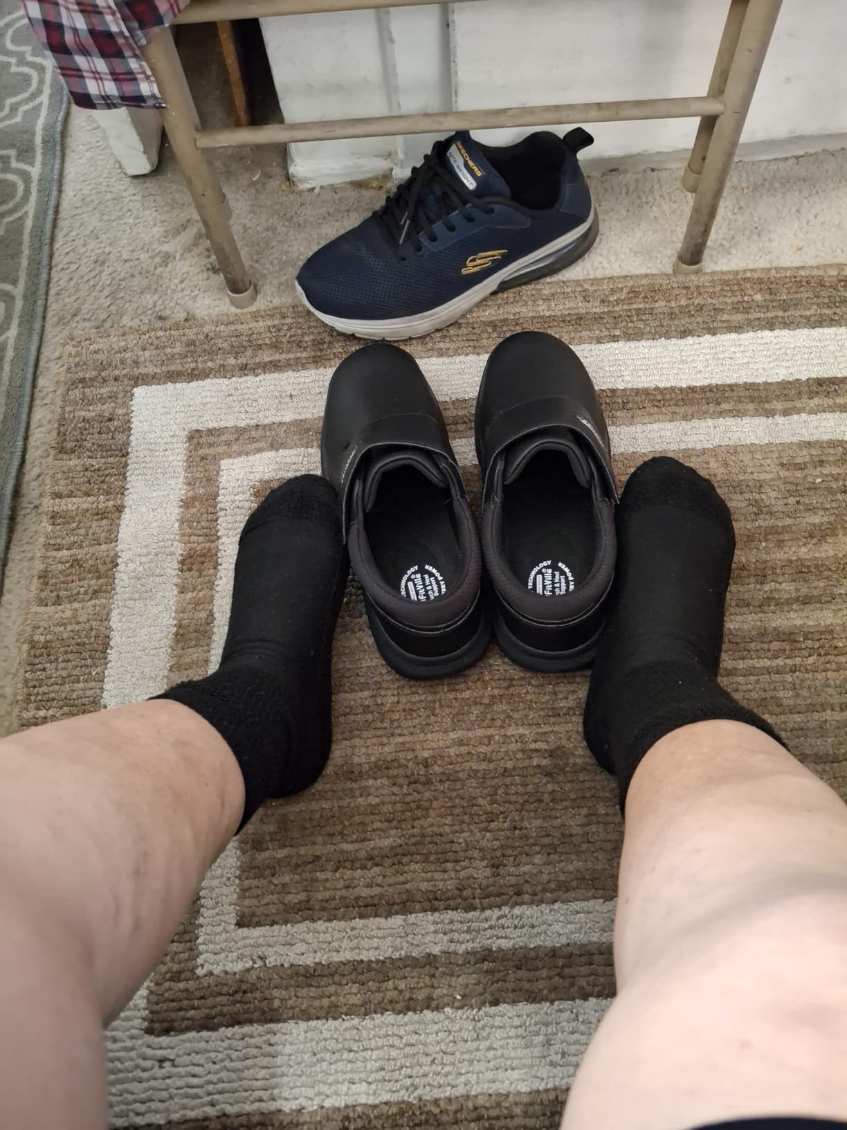FitVille Diabetic Shoes for Men Extra Wide Comfortable Leather Walking Shoes Hook & Loop Orthopedic Dress Sneakers for Edema and Swollen Feet customer photo 1