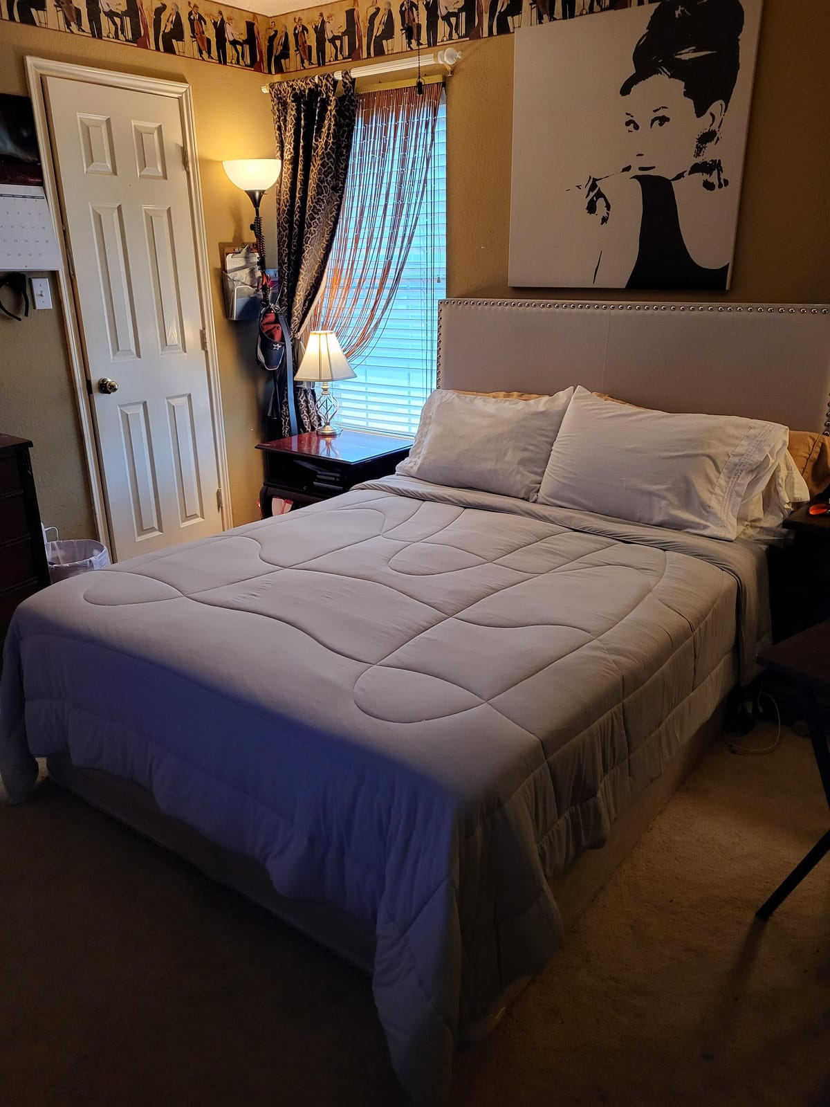 Bedsure Cooling Comforter Blankets for Hot Sleepers, All Season, Queen customer photo 1
