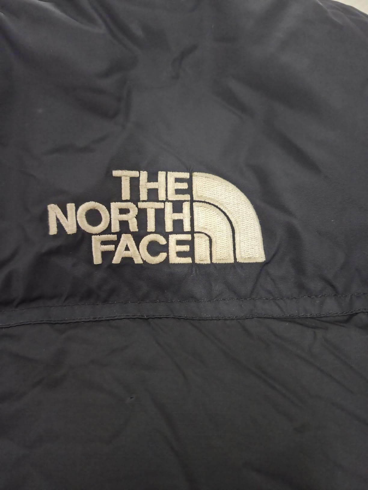THE NORTH FACE Men's Aconcagua 3 Hooded Jacket | Insulated, Wind & Water Resistant, Attached 3 Piece Hood With Cinch Cord customer photo 1