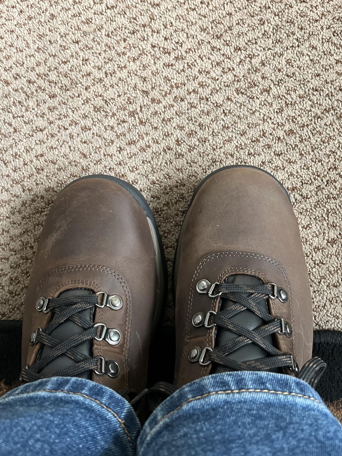 Timberland Men's Flume Mid Waterproof Hiking Boot customer photo 2