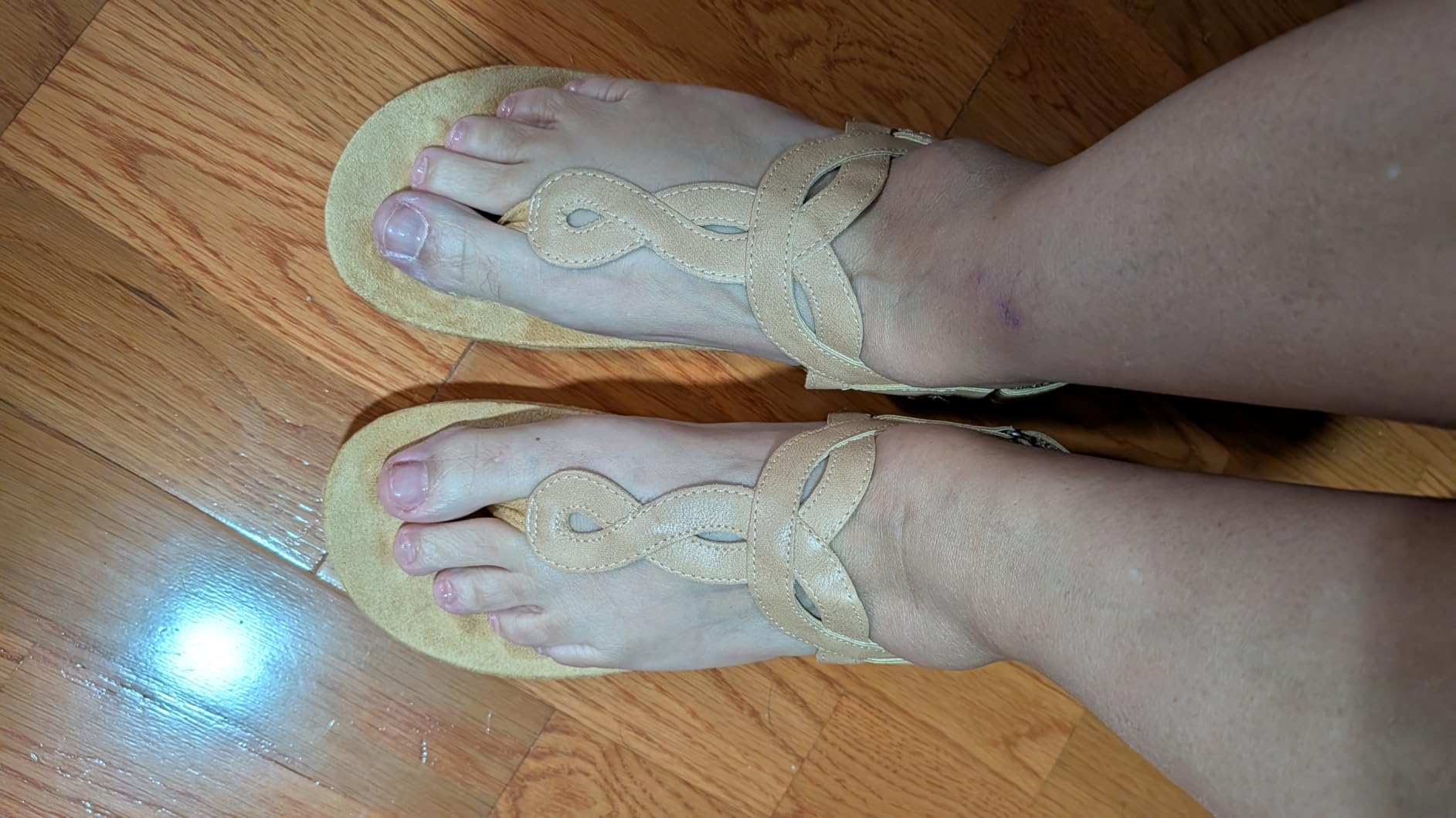 Athlefit Women's Orthopedic Flat Sandals with Arch Support customer photo 1