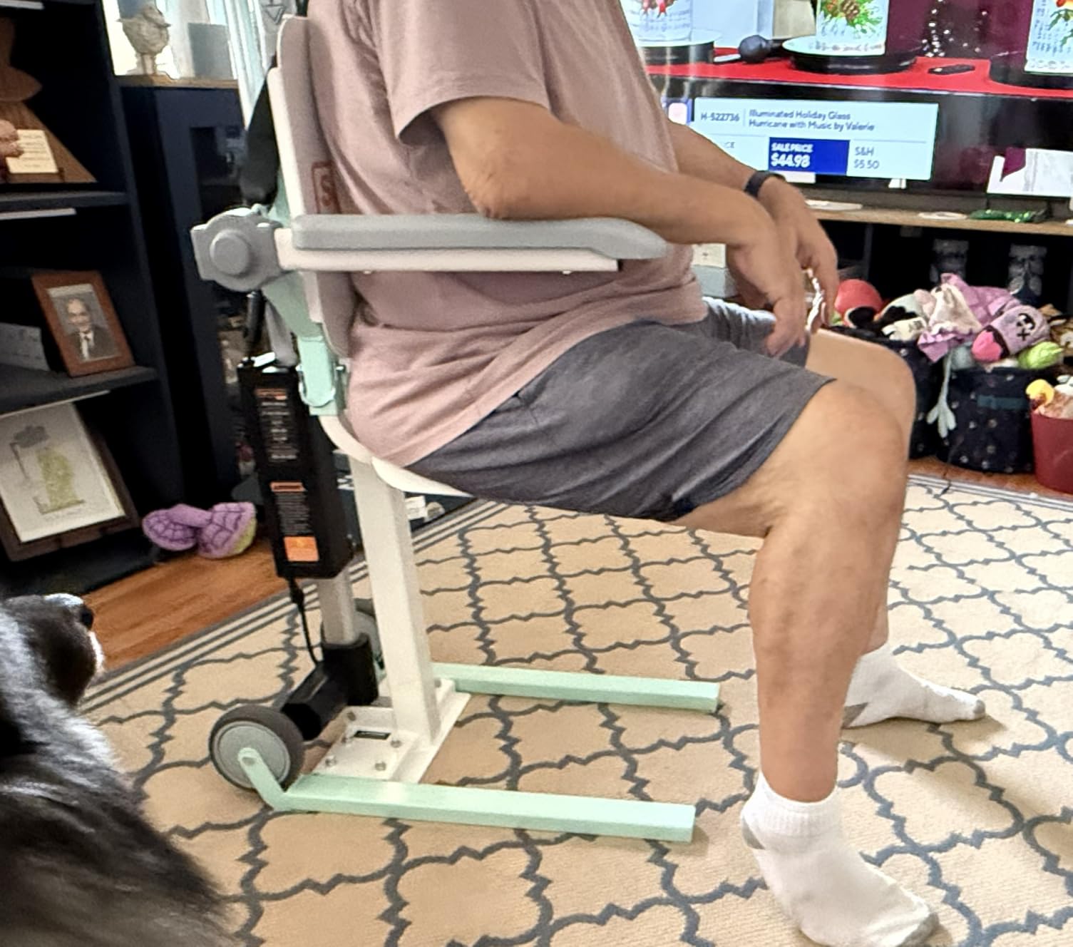 SuperHandy Electric Floor Lift for Elderly, 400 lb Capacity customer photo 1