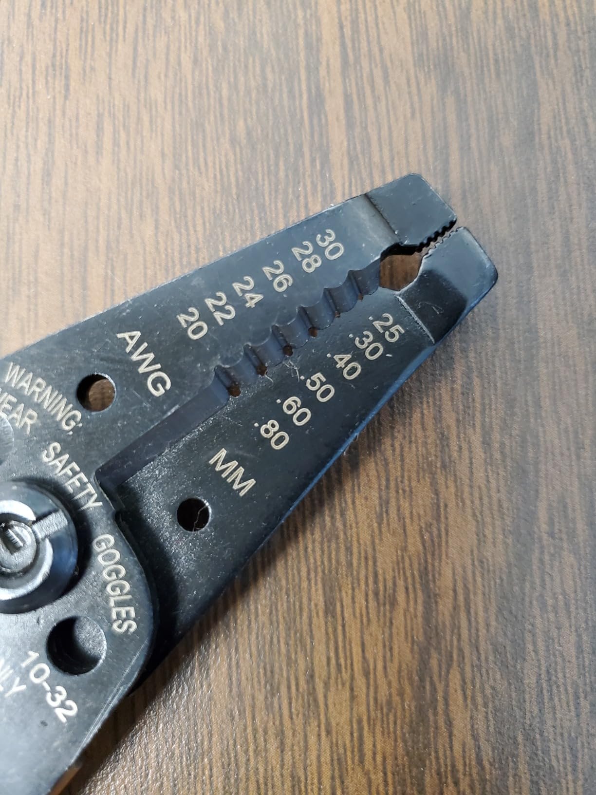 KATA 7 Inch Precision Wire Stripper, 20-32 AWG Tool for Electronics DIY customer photo 2