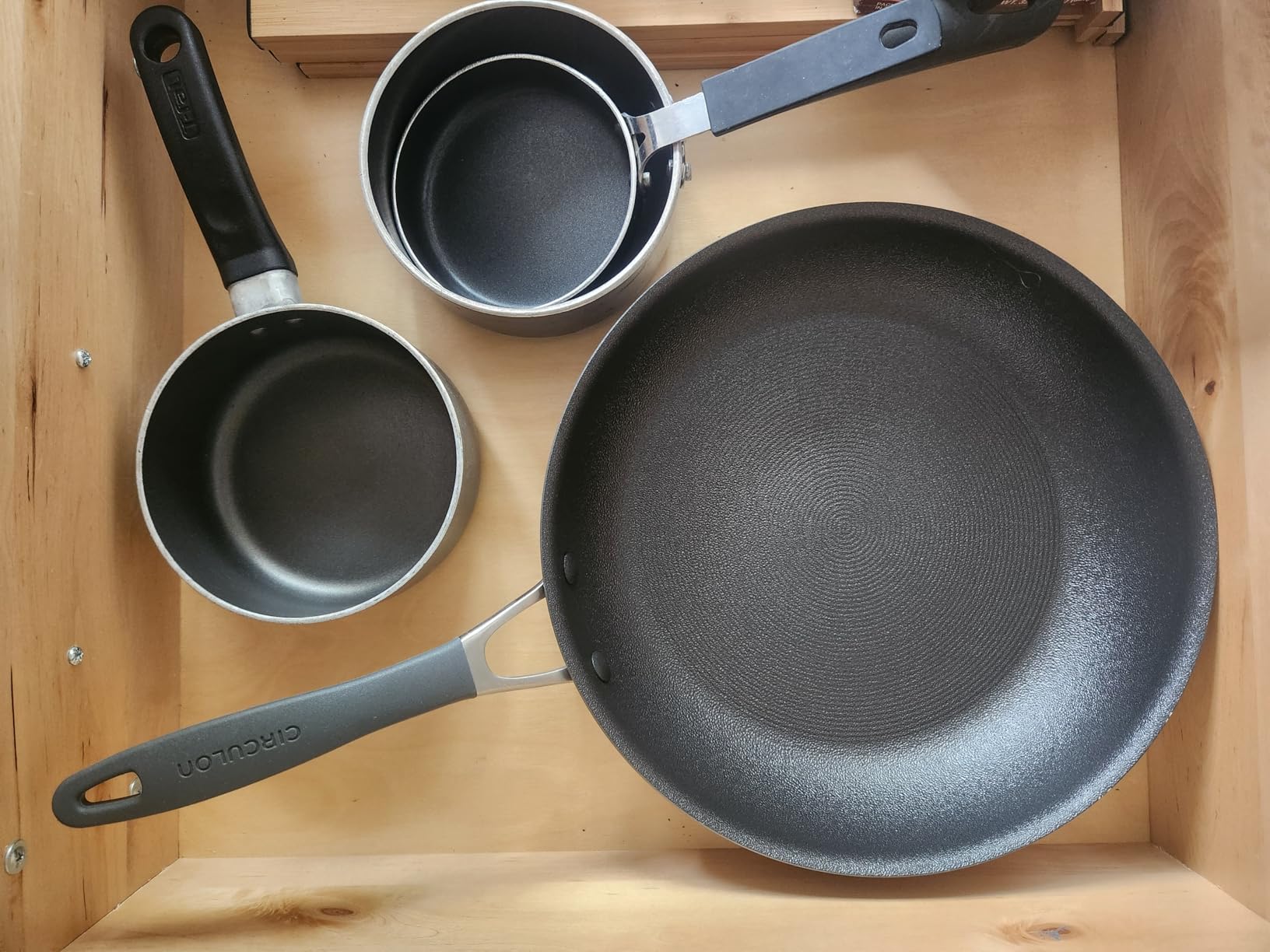 Circulon A1 Series Nonstick Induction Wok with Lid, 14-Inch, Graphite customer photo 2