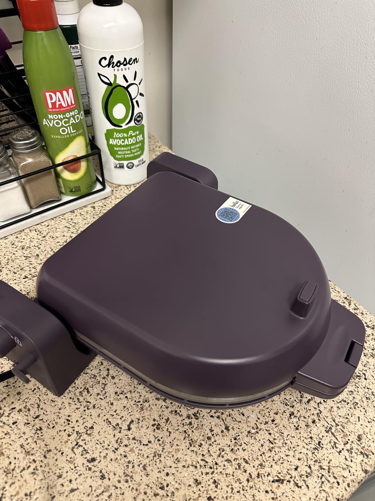 bella Fits-Anywhere™ Flip-n-Store Non-Toxic, Belgian Waffle Maker, Oatmilk customer photo 1
