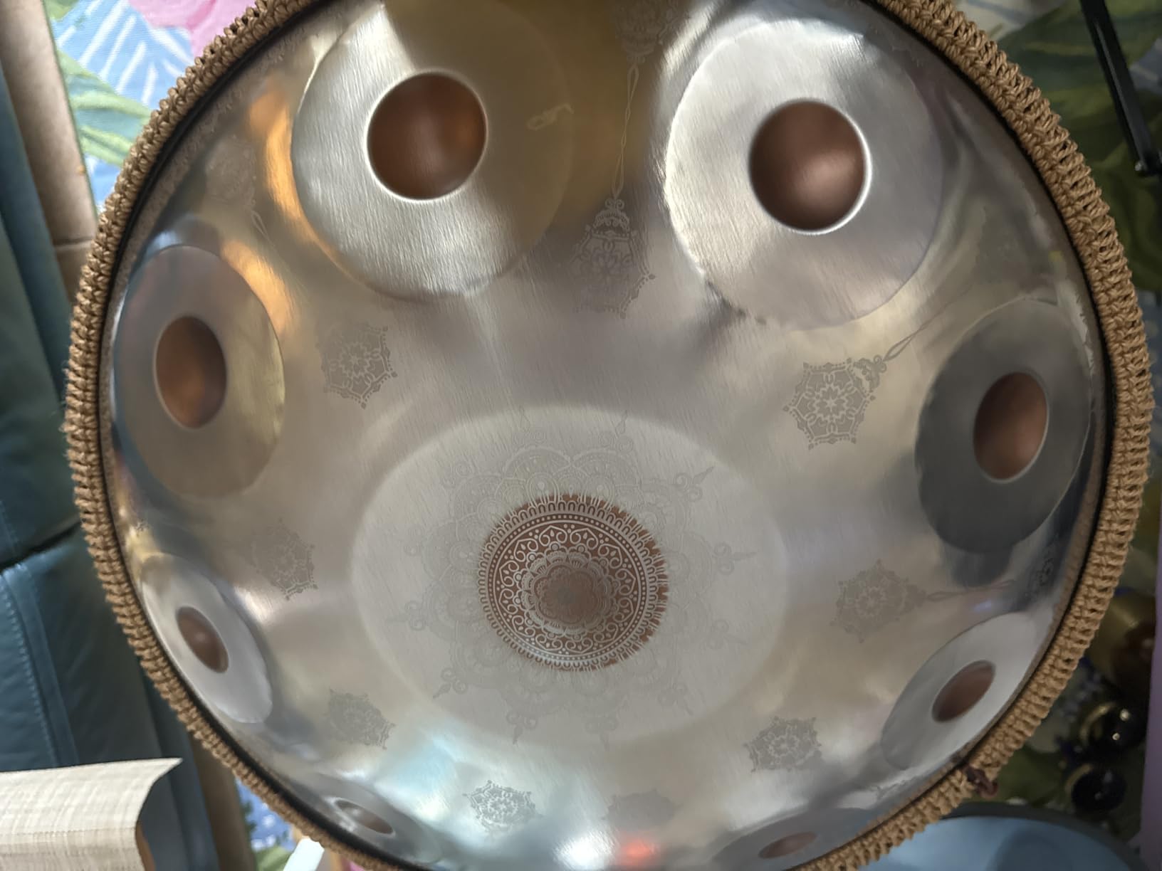 Handpan Drum 22 Inches D Minor Kurd, 432Hz 10 Notes Hand Drum Instrument, Premium Steel Drum, Handpan Instrument for Adults (Gold) customer photo 1