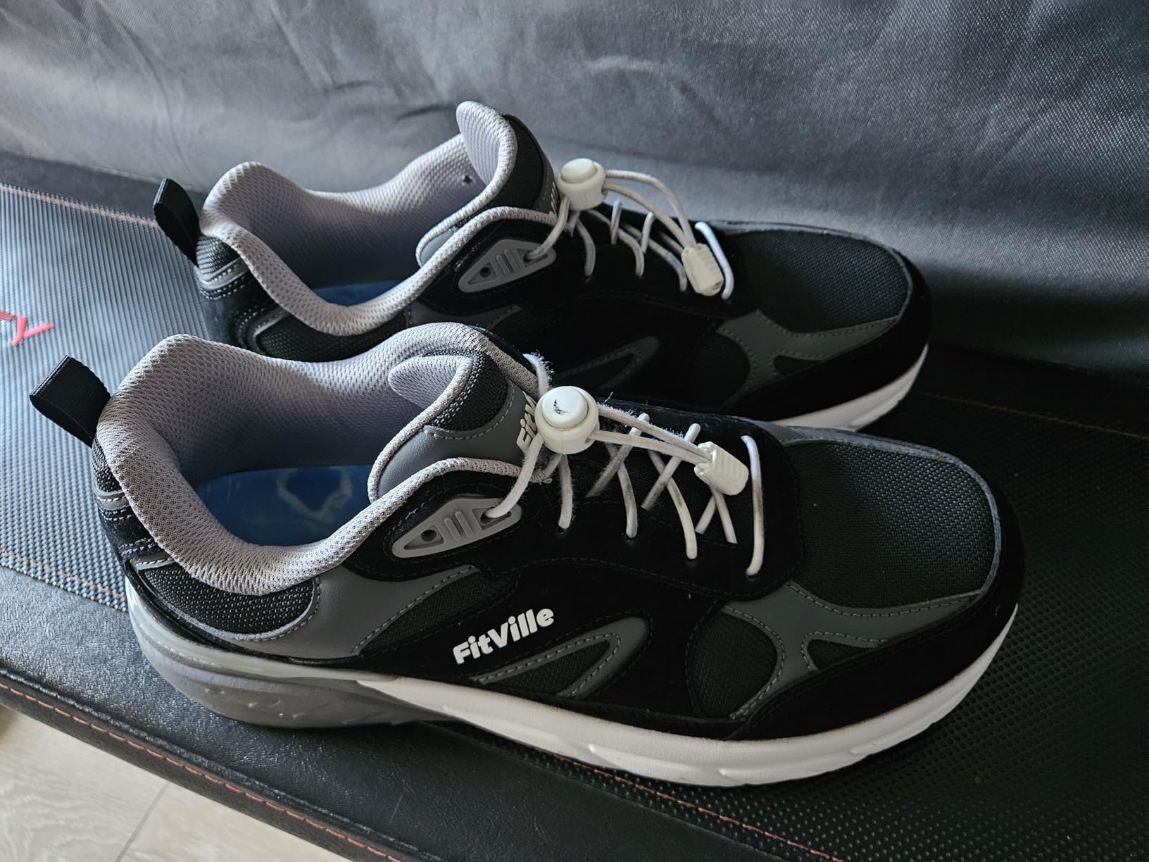FitVille Wide Walking Shoes for Men Extra Wide Width Sneakers with Arch Support for Flat Feet Heel Pain Relief Plantar Fasciitis - Rebound NEO V1 customer photo 1