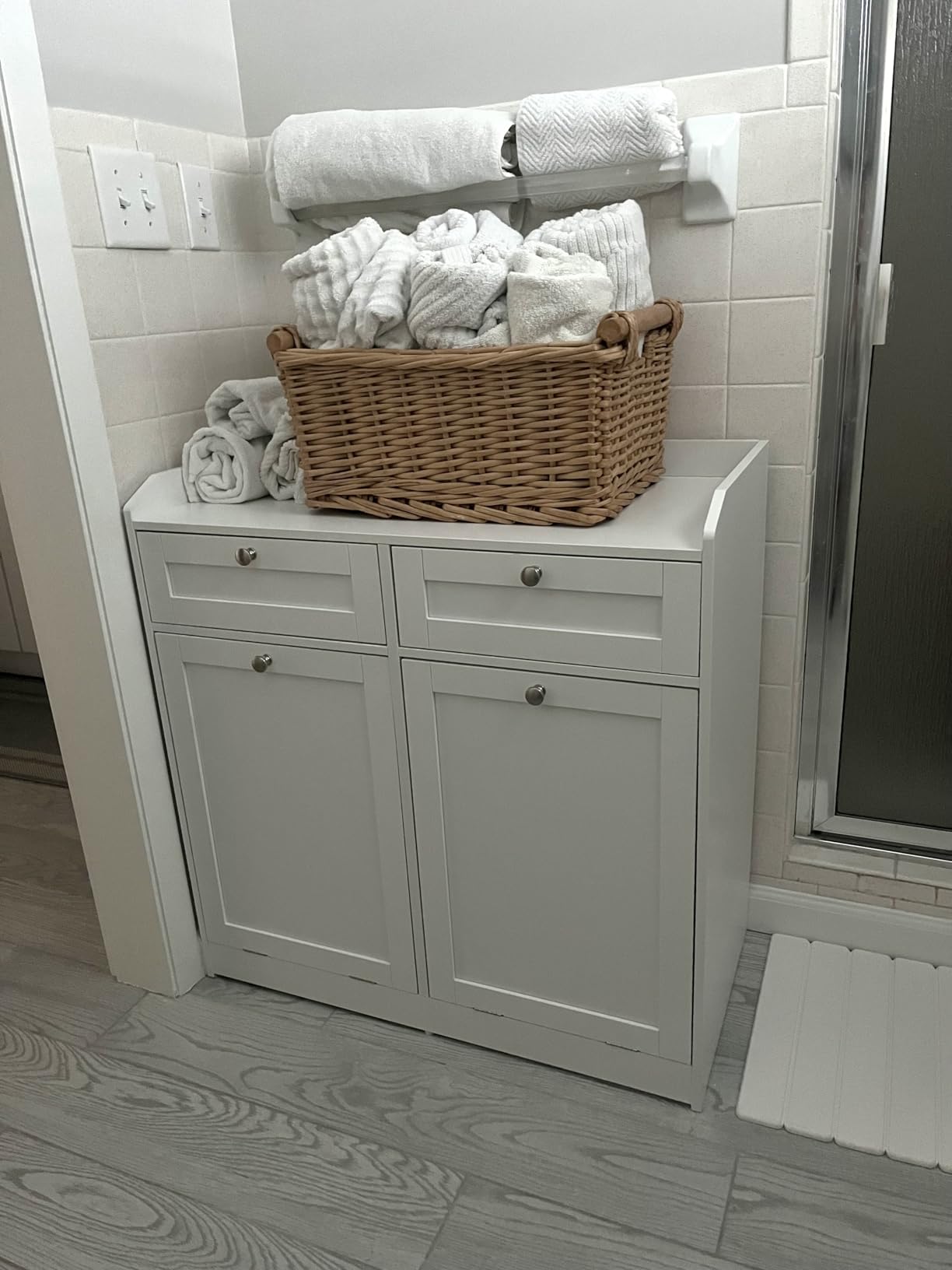VASAGLE Laundry Cabinet with Tilt-Out Basket, 2 Drawers, 2 Baskets, customer photo 2
