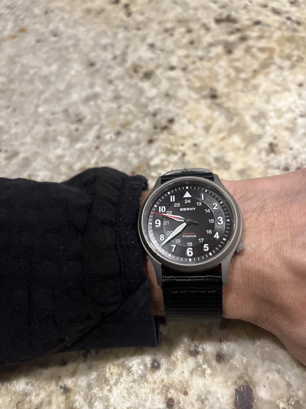 BERNY Titanium Field Watch for Men, Unisex Quartz 5ATM Waterproof Luminous customer photo 1