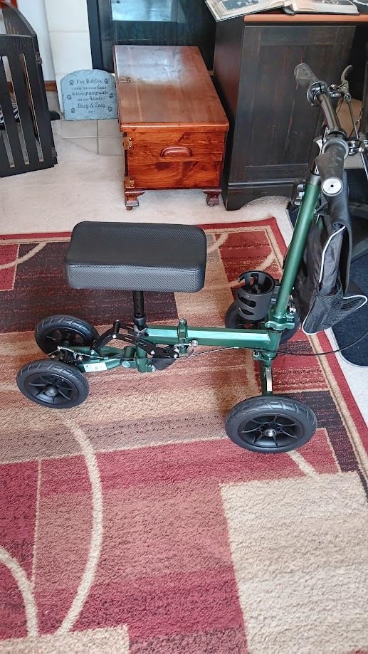 Helavo All-Terrain Knee Scooter for Broken Foot, Crutches Alternative customer photo 1