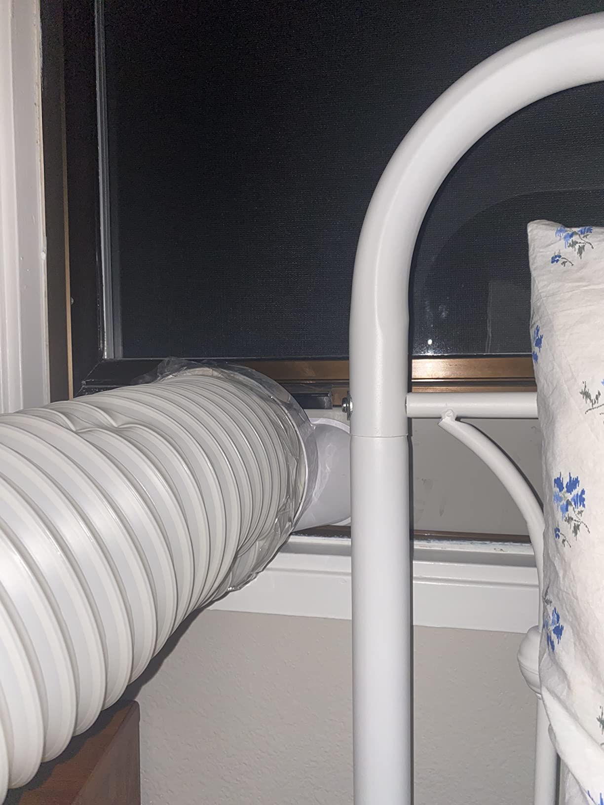 COSTWAY Portable Air Conditioner, 8000 BTU AC Unit Spaces up to 230sq.ft, with Remote Control, 24H Timer & Window Venting Kit, Sleep Mode, Suitable for Bedroom, Living Room, Office (Black, 8000BTU) customer photo 2