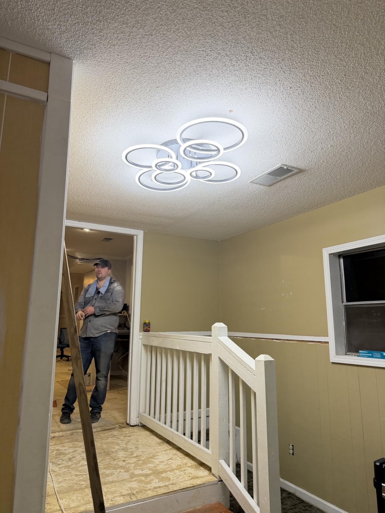 Shine LUEST 6 Rings Black Modern LED Ceiling Light Fixture, Flush Mount Ceiling Light with Remote Dimmable Brightness, Adjustable 3000-6000K Color Temperature, Timer for Living Room, Bedroom customer photo 1