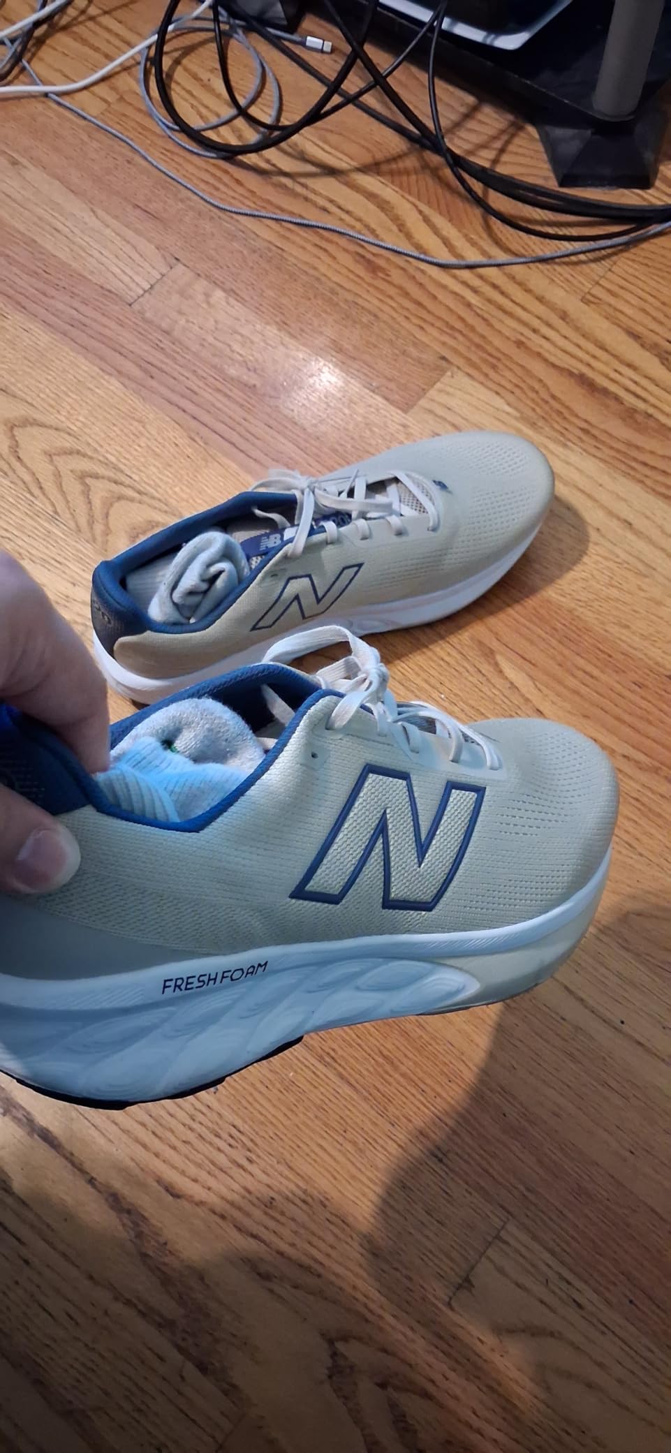 New Balance Men's Fresh Foam 520 v9 Running Shoe customer photo 1