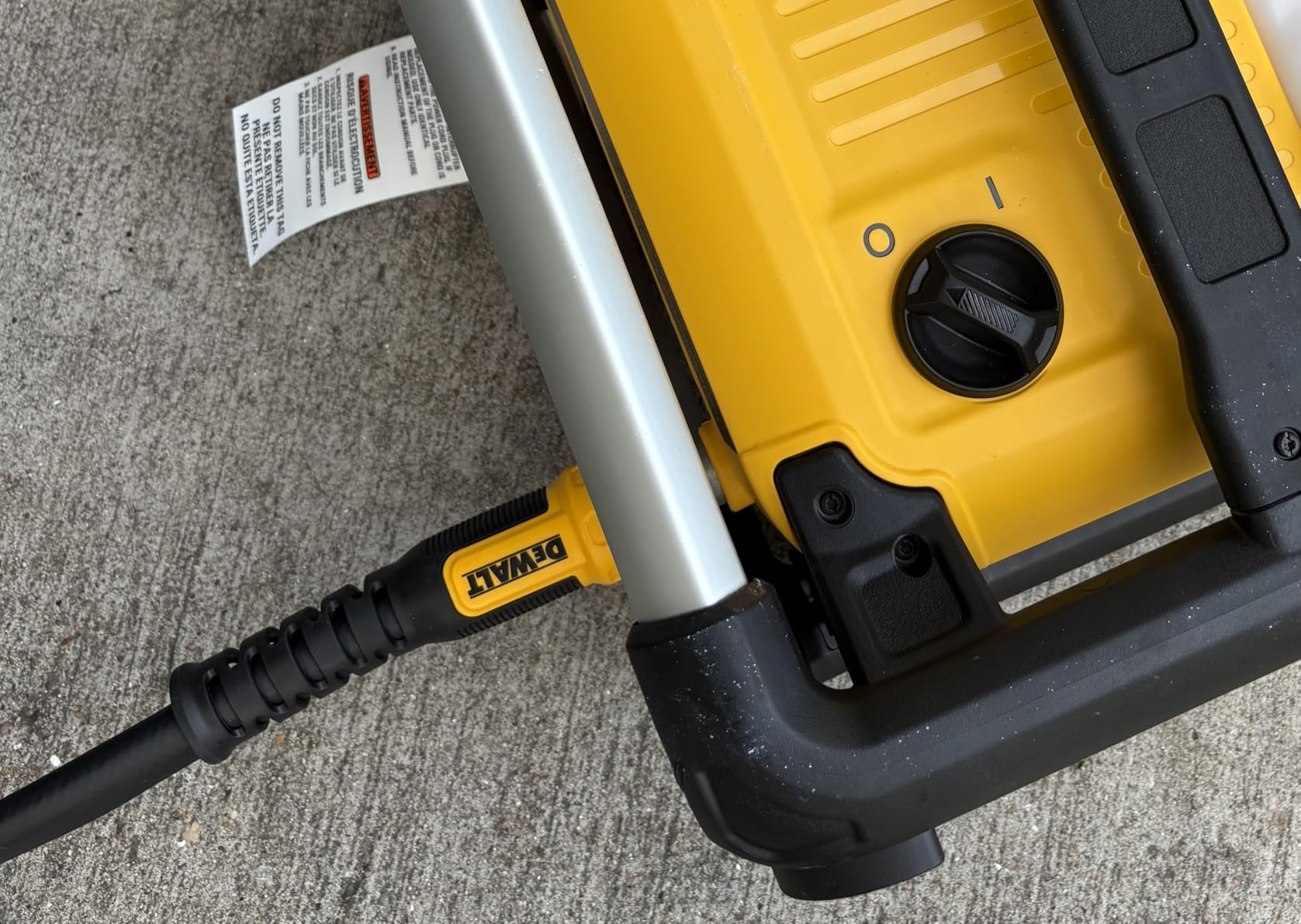 DEWALT Professional Grade Heavy Duty Garden Hose 50 Feet x 5/8 Inch customer photo 2