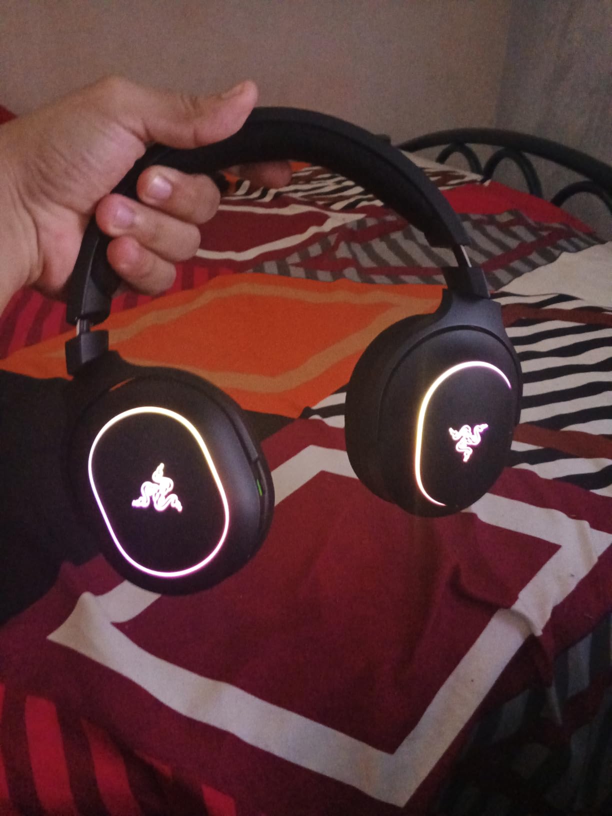 Razer Barracuda X Chroma Wireless Gaming Headset, 2.4 Ghz, Black customer photo 2
