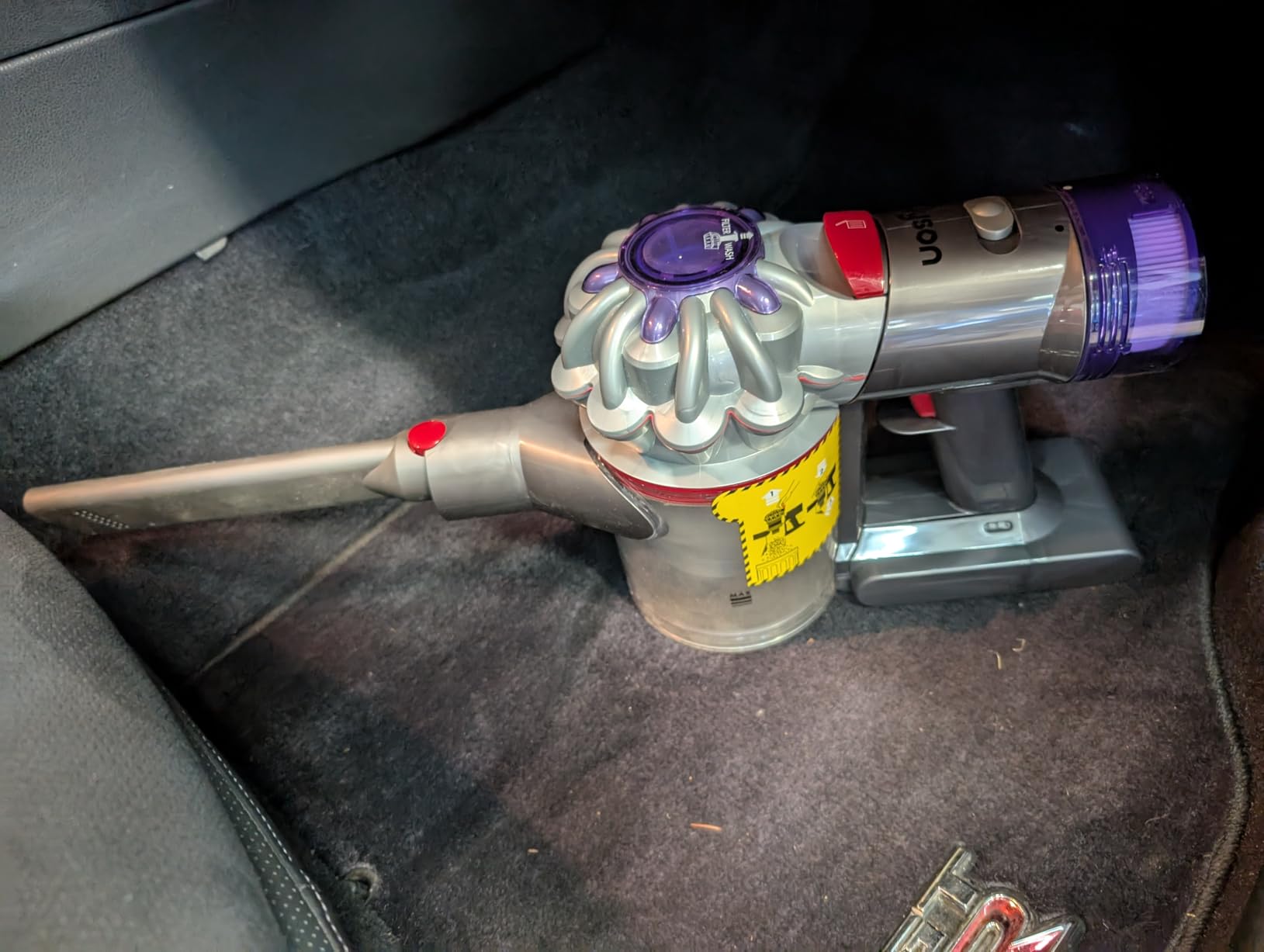 Dyson Car+Boat Handheld Vacuum, Cordless and Lightweight, Cleans Hard Surfaces and Upholstery, 115AW, 2 Power Modes, Up to 50 Minutes² customer photo 2