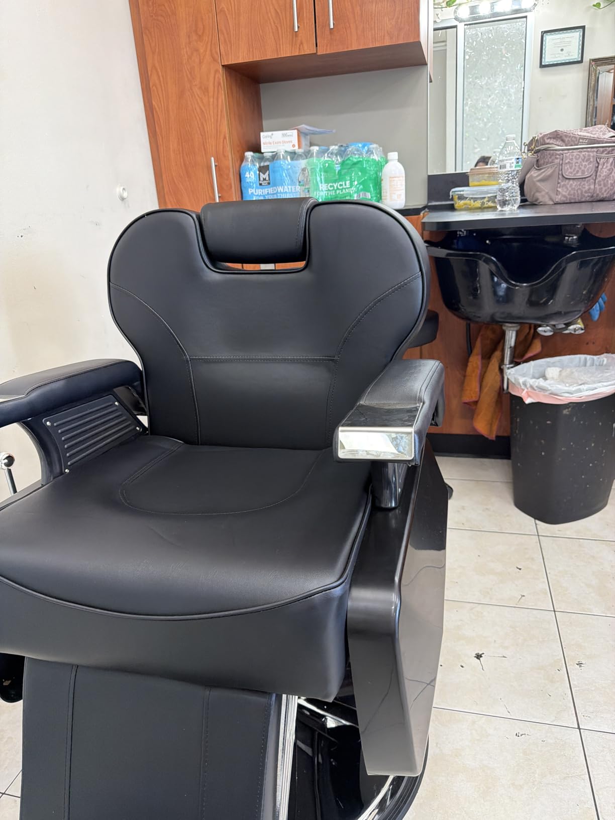 Professional Barber Chair Vintage Hydraulic Salon Chairs Black customer photo 1