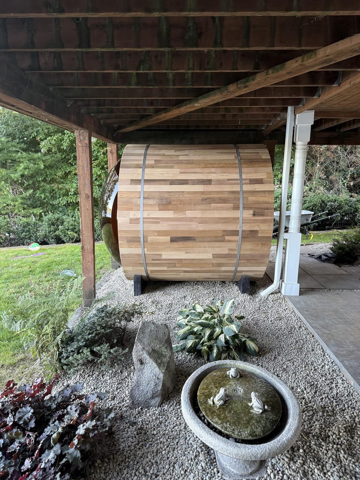 Panoramic Barrel Sauna 4 Person, Canadian Red Cedar, 220V 6KW Toule Heater customer photo 1