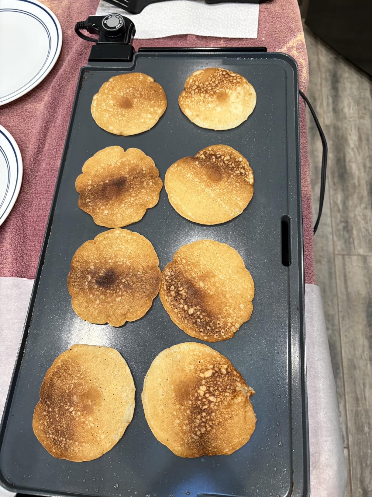Gourmia Electric Griddle - 22” XL Nonstick Ceramic Cooking Surface, Black customer photo 2