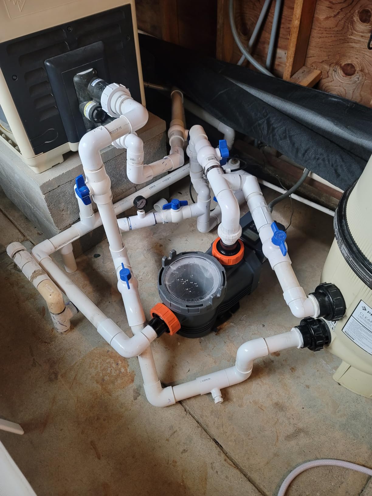 1.8 HP Variable Speed Pool Pump for Above & Inground Pools, Up to 9114 GPH, 220V Inverter Pool Pump with Permanent Magnet Motor, Energy Efficient, Saltwater Compatible customer photo 2