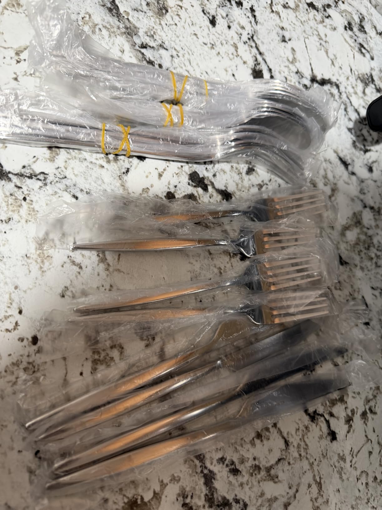 18/10 Silverware Set for 12, 60 Piece Gold Stainless Steel Flatware Cutlery customer photo 1