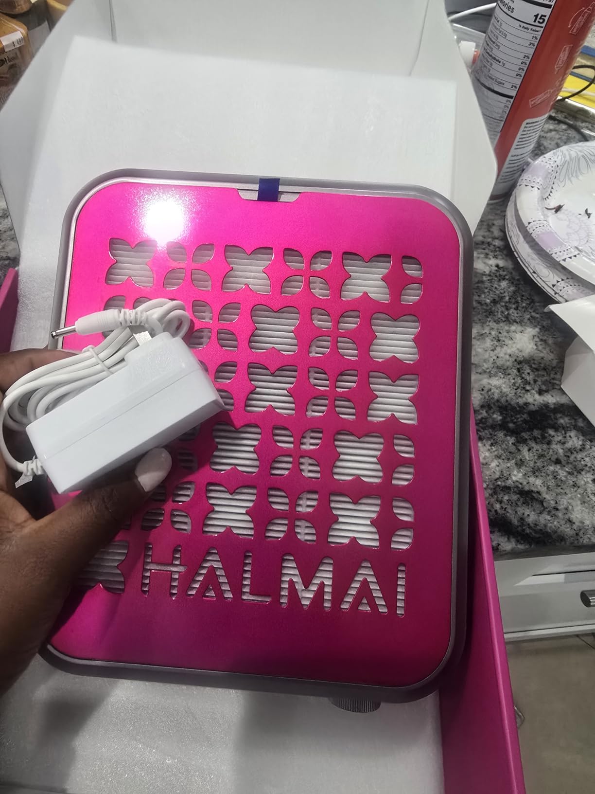 HALMAI Nail Dust Collector - 800Pa Suction & 5000 RPM Brushless Motor for Acrylic Nails, Compact Beginner-Friendly Salon Tool with Reusable HEPA Filter (Salon & Home Use) customer photo 1