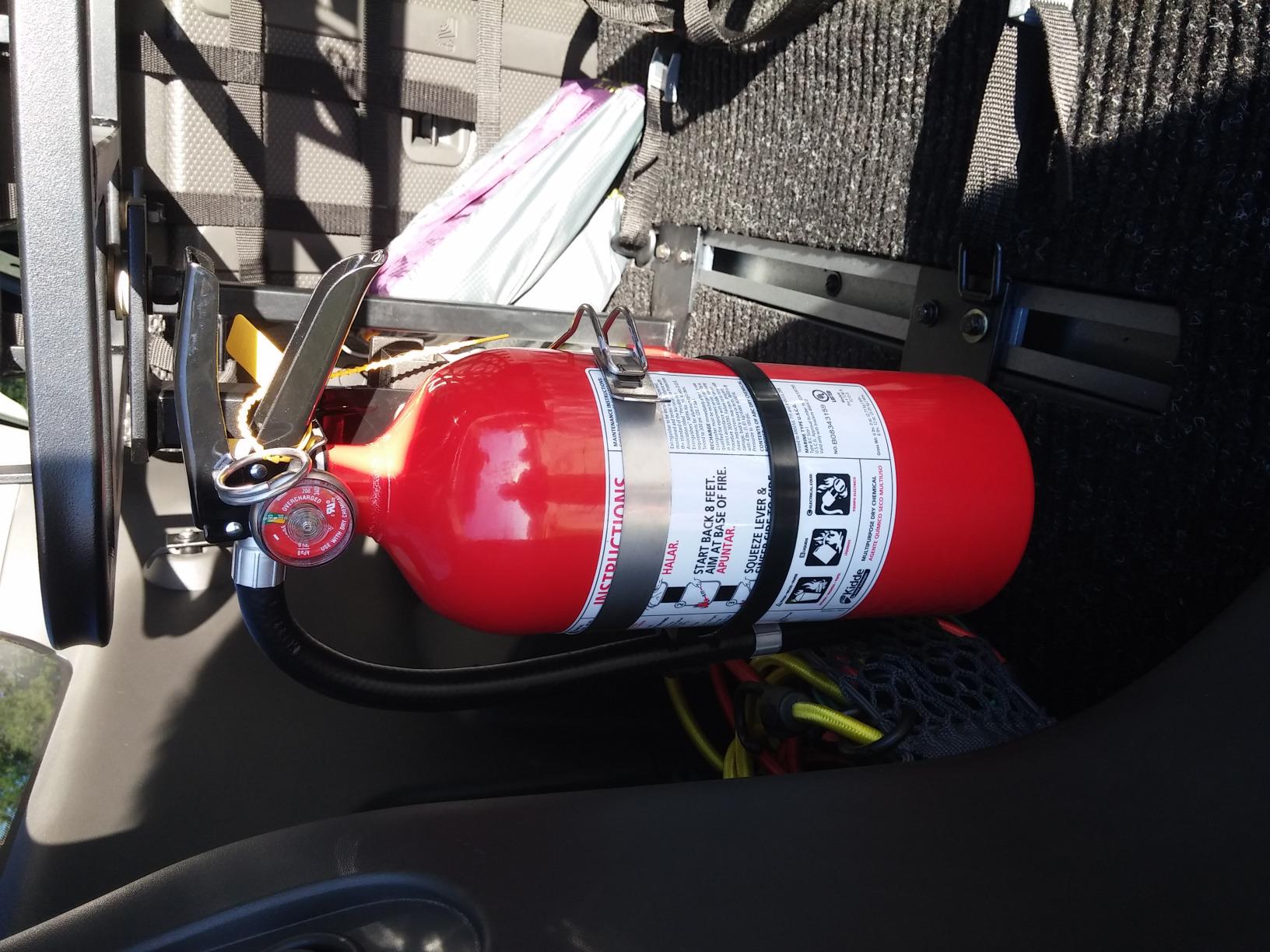 Kidde Pro 210 Commercial Fire Extinguisher, 2-A:10-B:C, PRO-4MP-1, 1 Pack customer photo 2