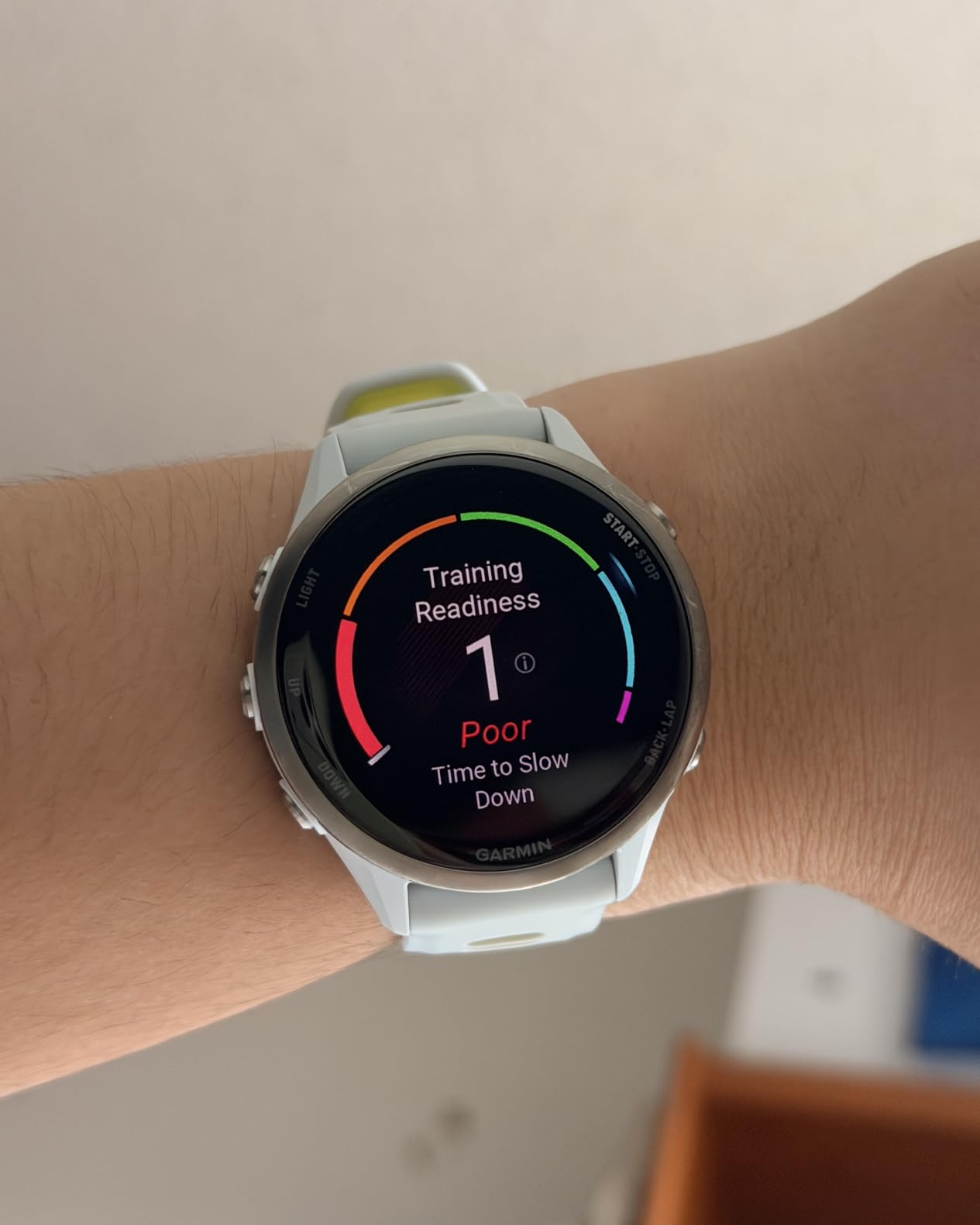 Garmin Forerunner® 970, 47mm, Carbon Gray DLC Titanium, Black/Whitestone customer photo 1