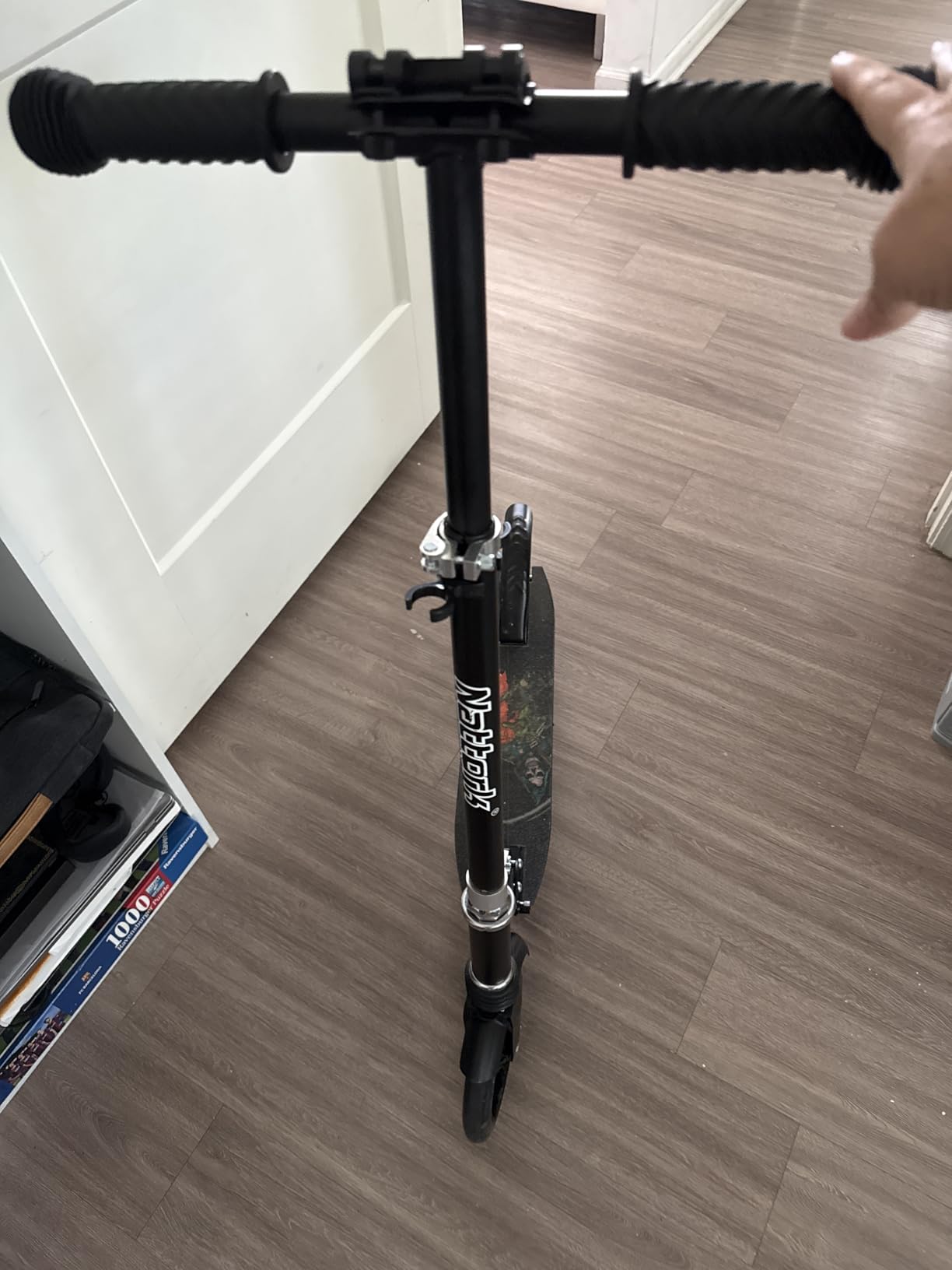 Nattork Kick Scooter for Kids 6+ Years Teens Adults - 220LB Weight Capacity, Front Shock Absorber and Adjustable Handlebar - Smooth Ride with 8